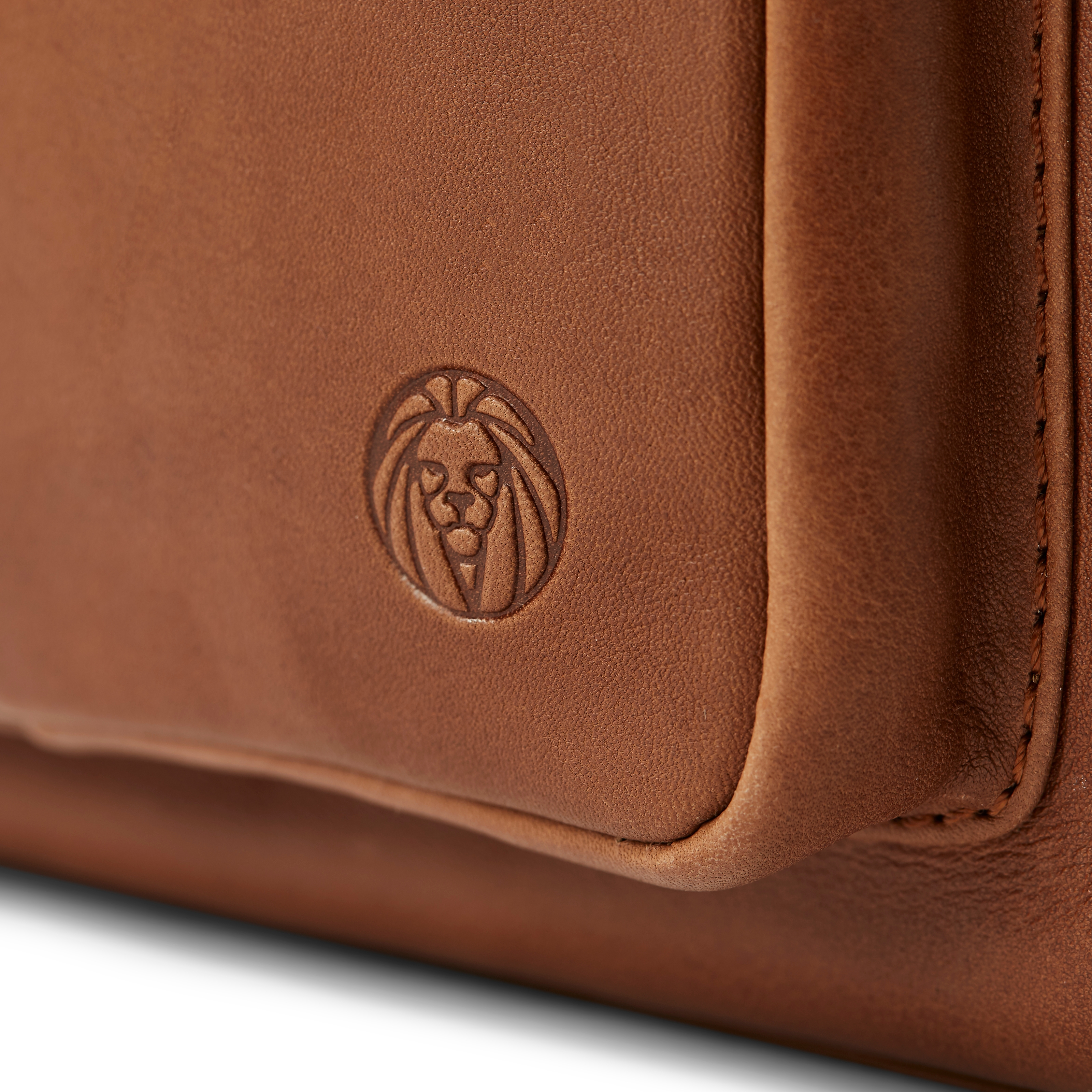 Kožená crossbody taška v bledohnedej a tmavohnedej farbe Laurie  - 6