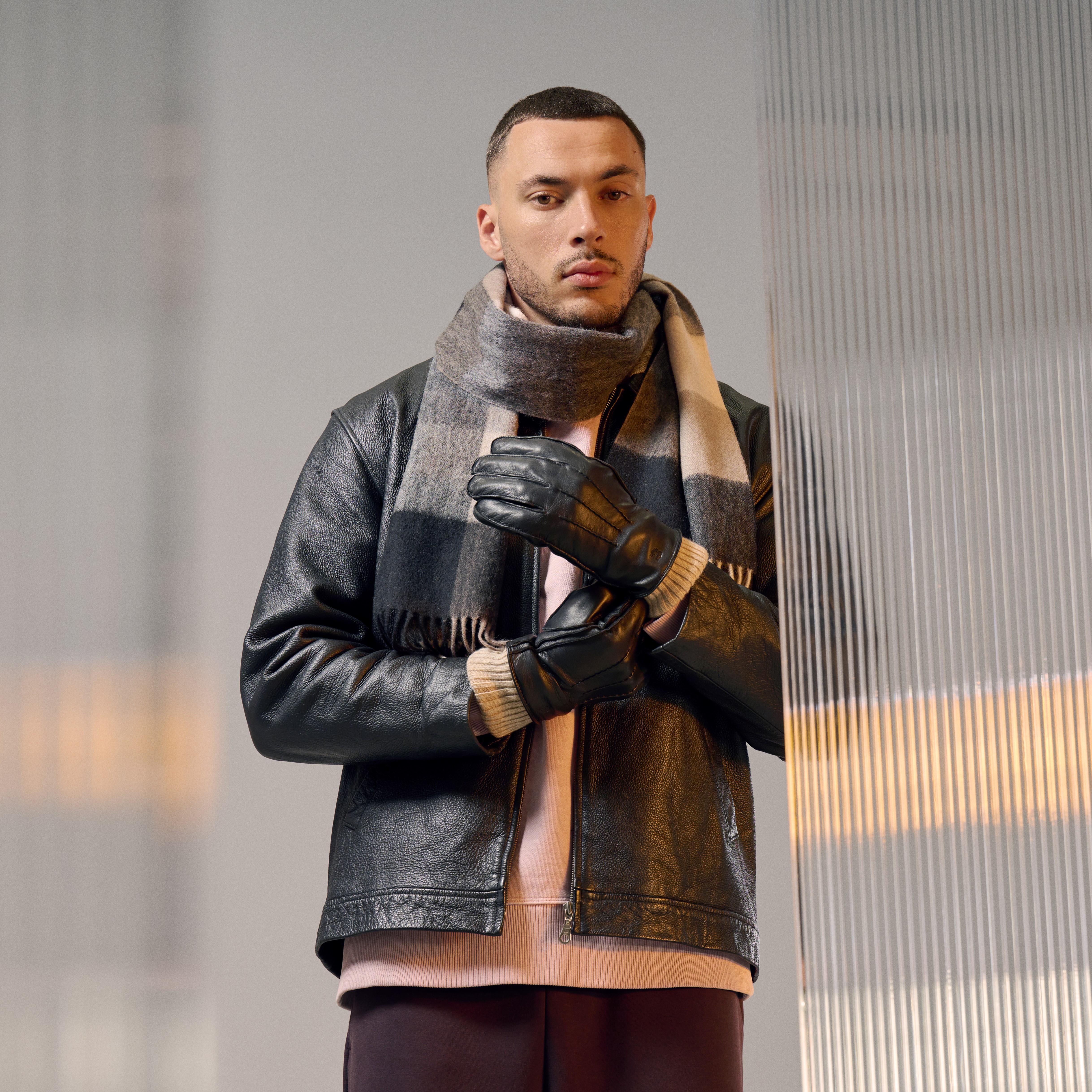 Sweater Sorte Touchscreen Kompatible Fåreskind Handsker med Manchetter - 3