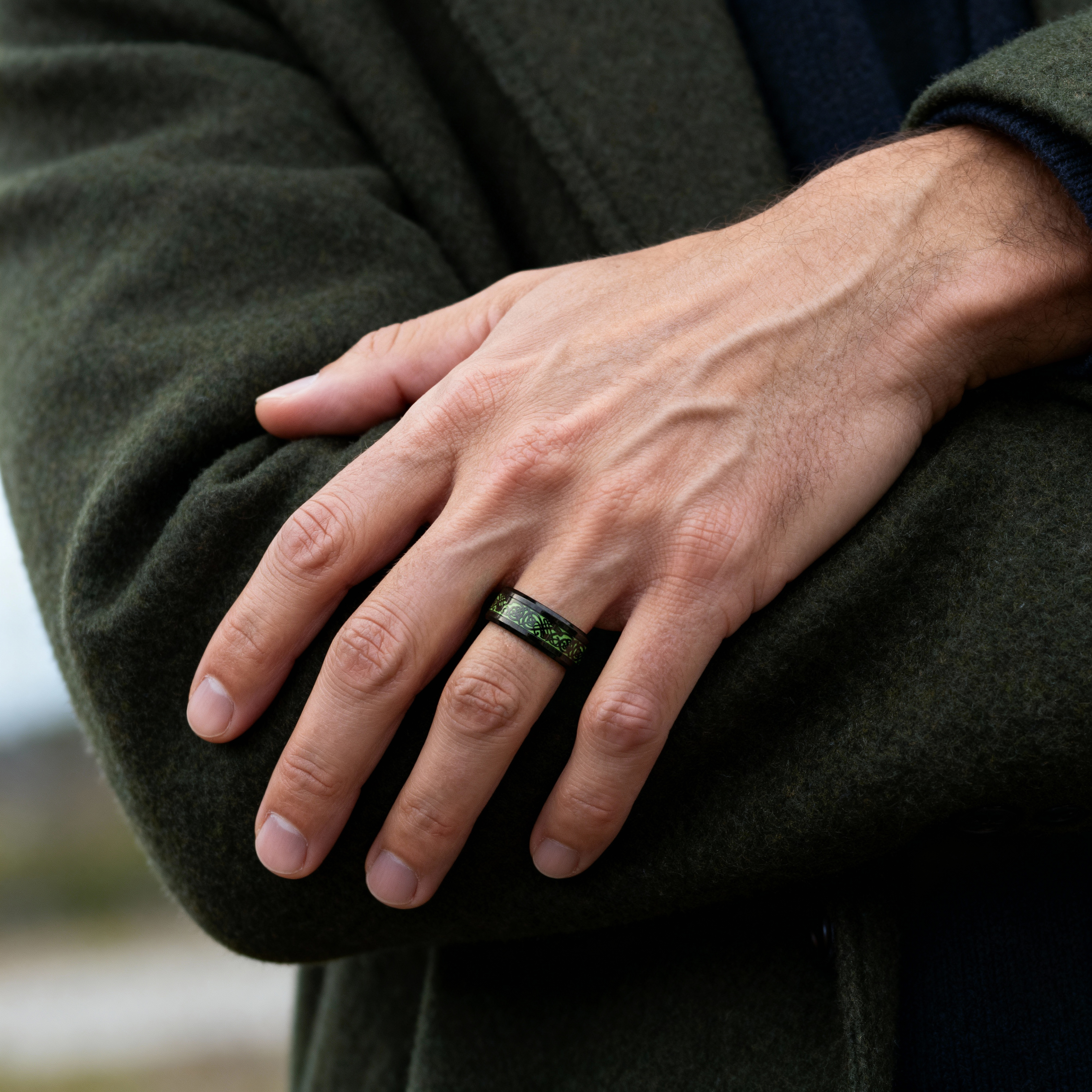 Keltský prsten s drakem svítící ve tmě - 2