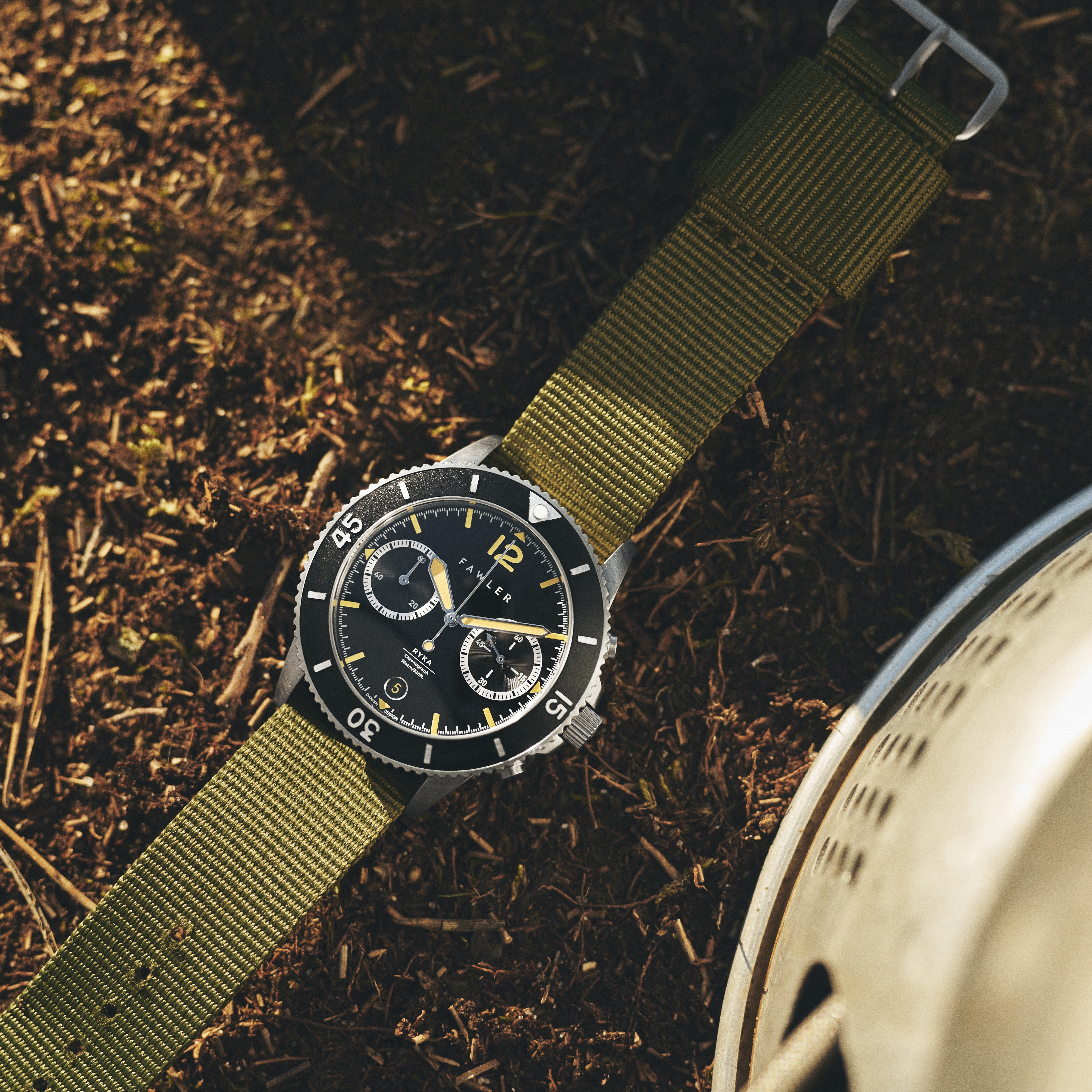 Ryka | Black & Yellow Military Dive Watch - 7