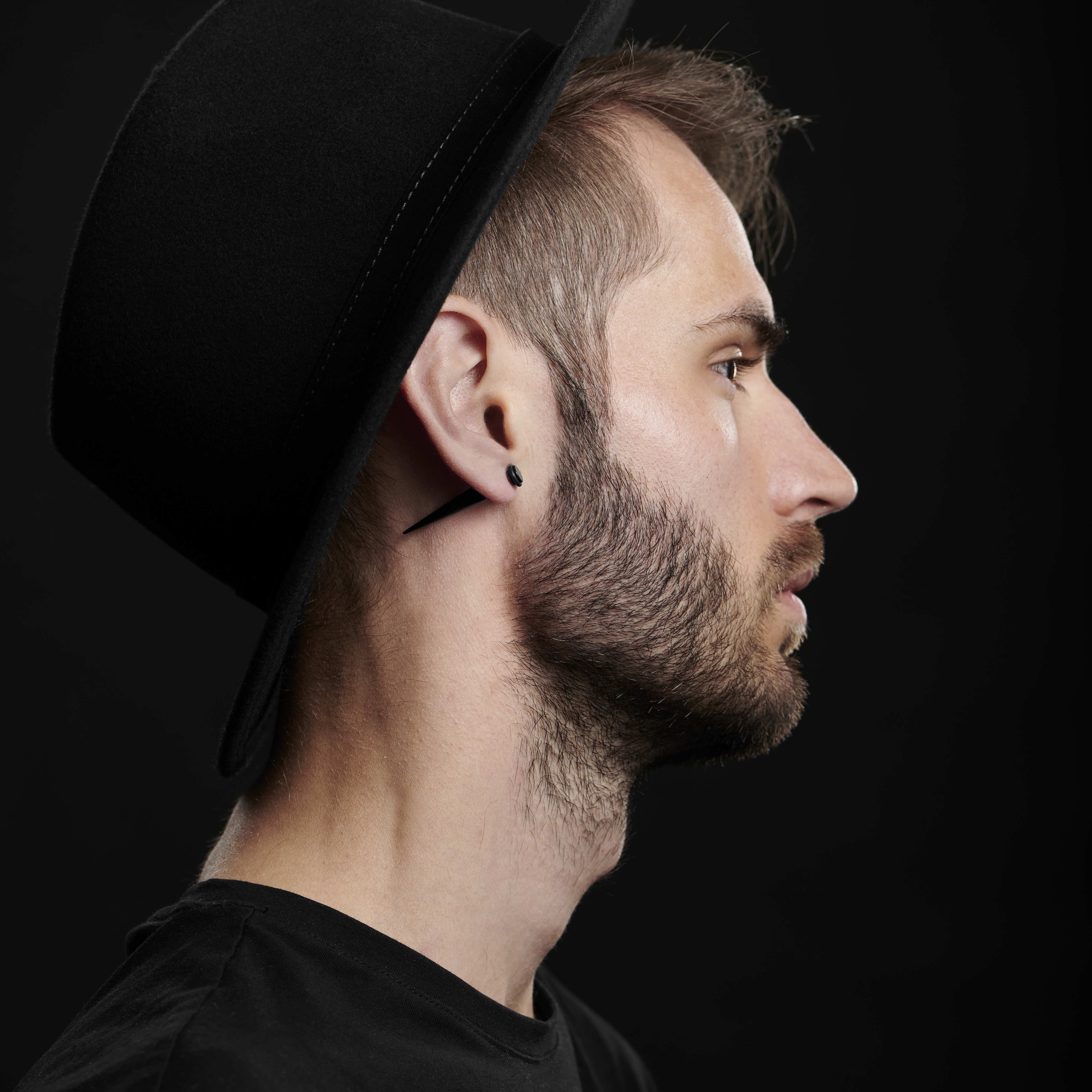 Orecchino a cono magnetico nero da 6 mm - 5