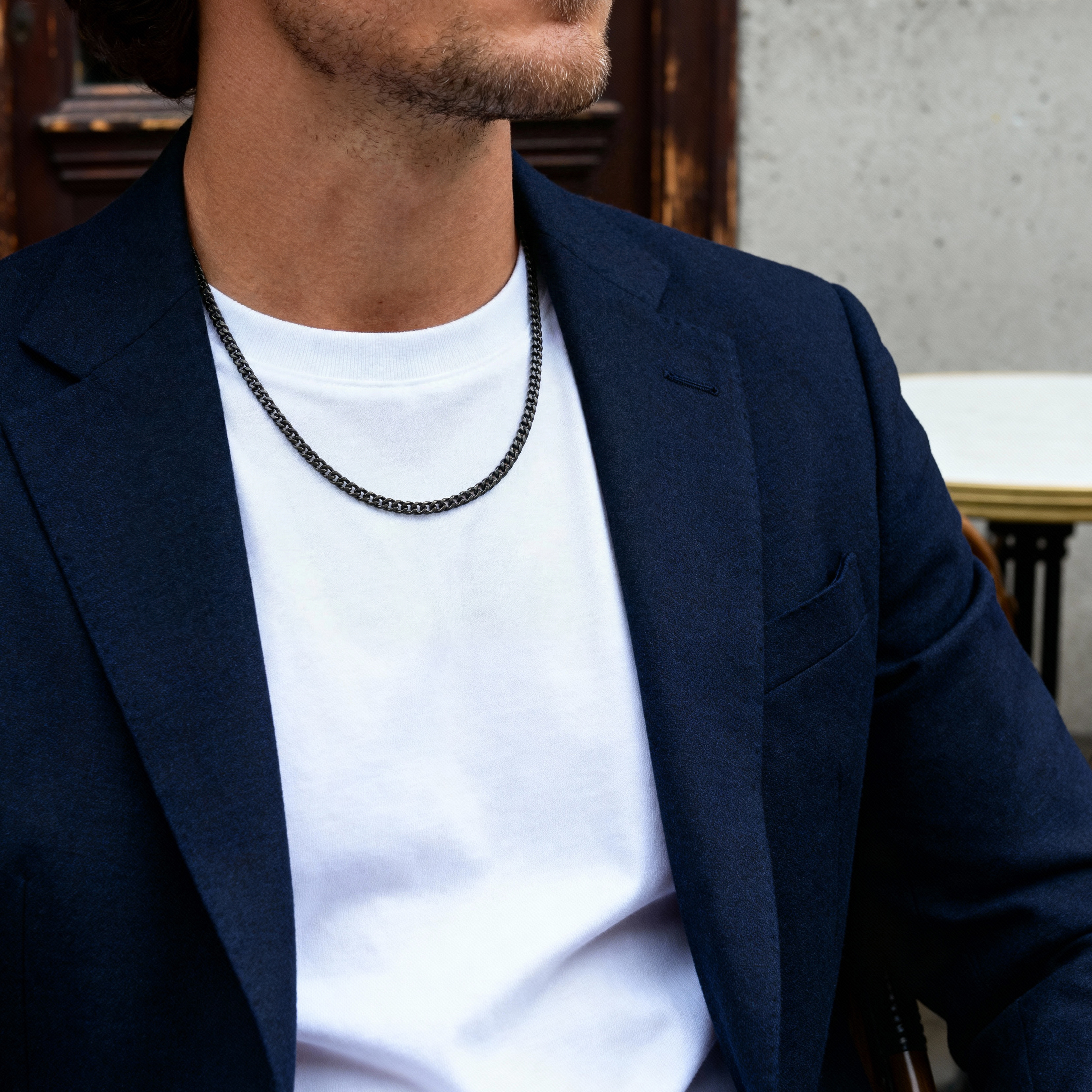 4 mm must kaelakett - 4