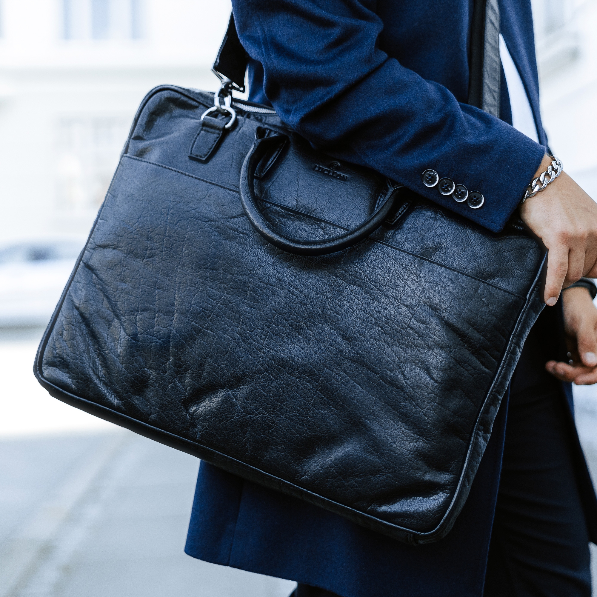 Bolso para portátil de 15" fino de cuero azul marino Montreal - 11