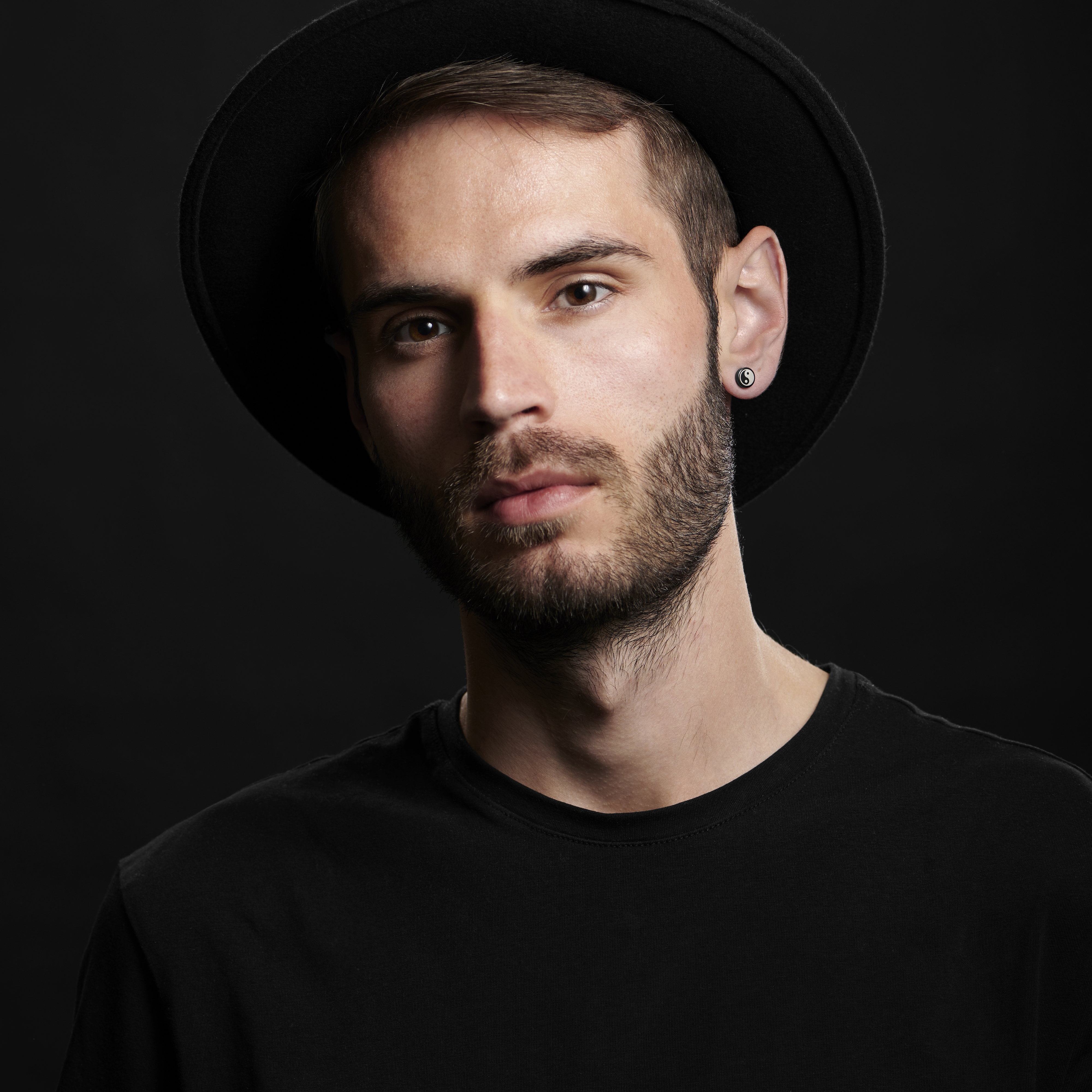 Black Steel Yin & Yang Magnetic Earring - 5