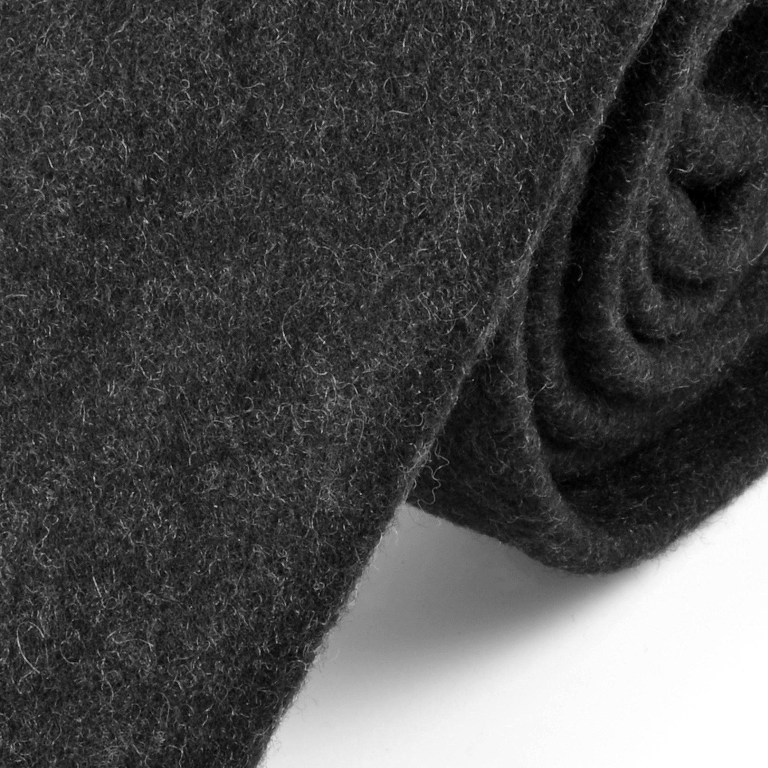 Handgefertigte Dunkelgraue Krawatte - 2