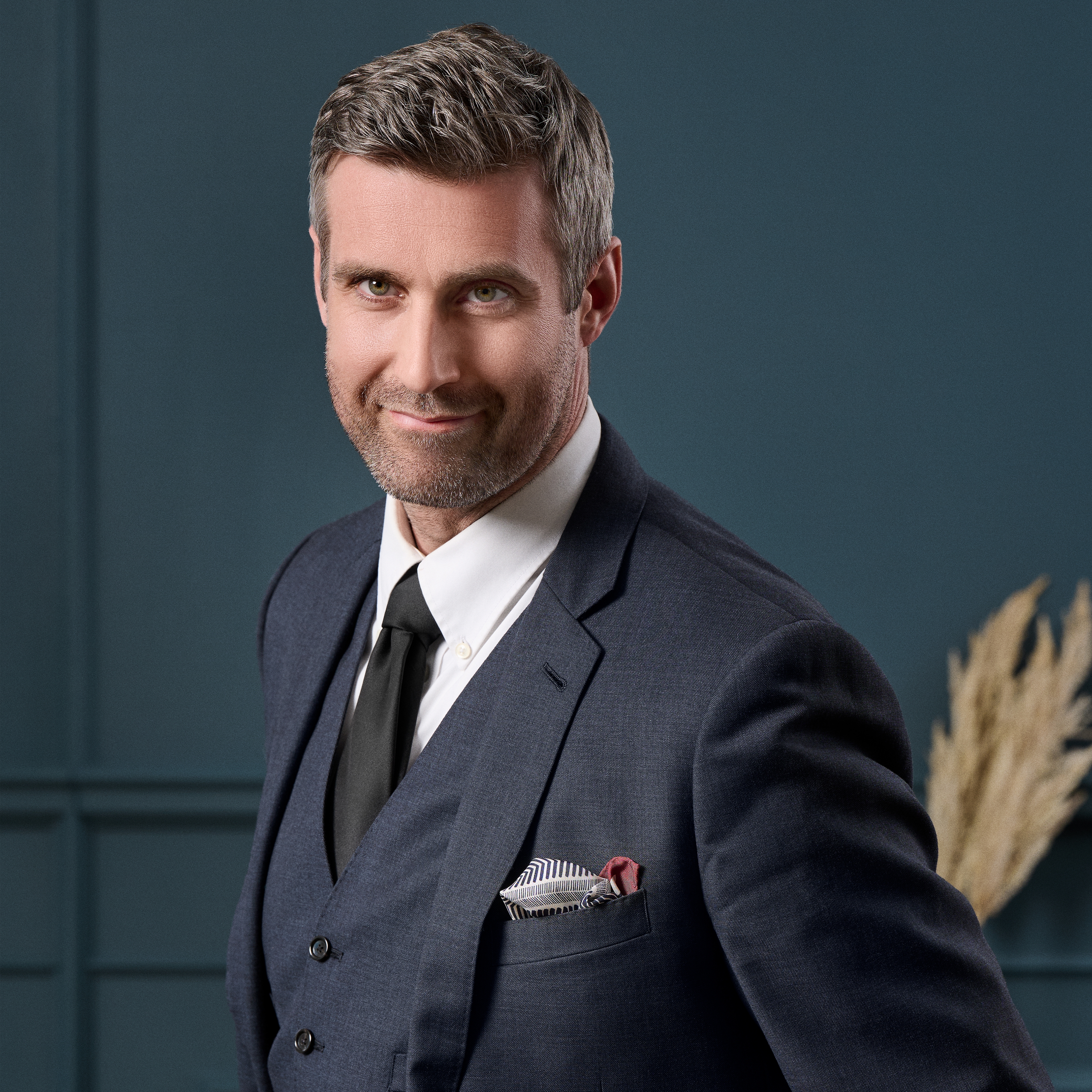 Virtuo | Svilena maramica za džep s crvenom i plavom linijom - 4