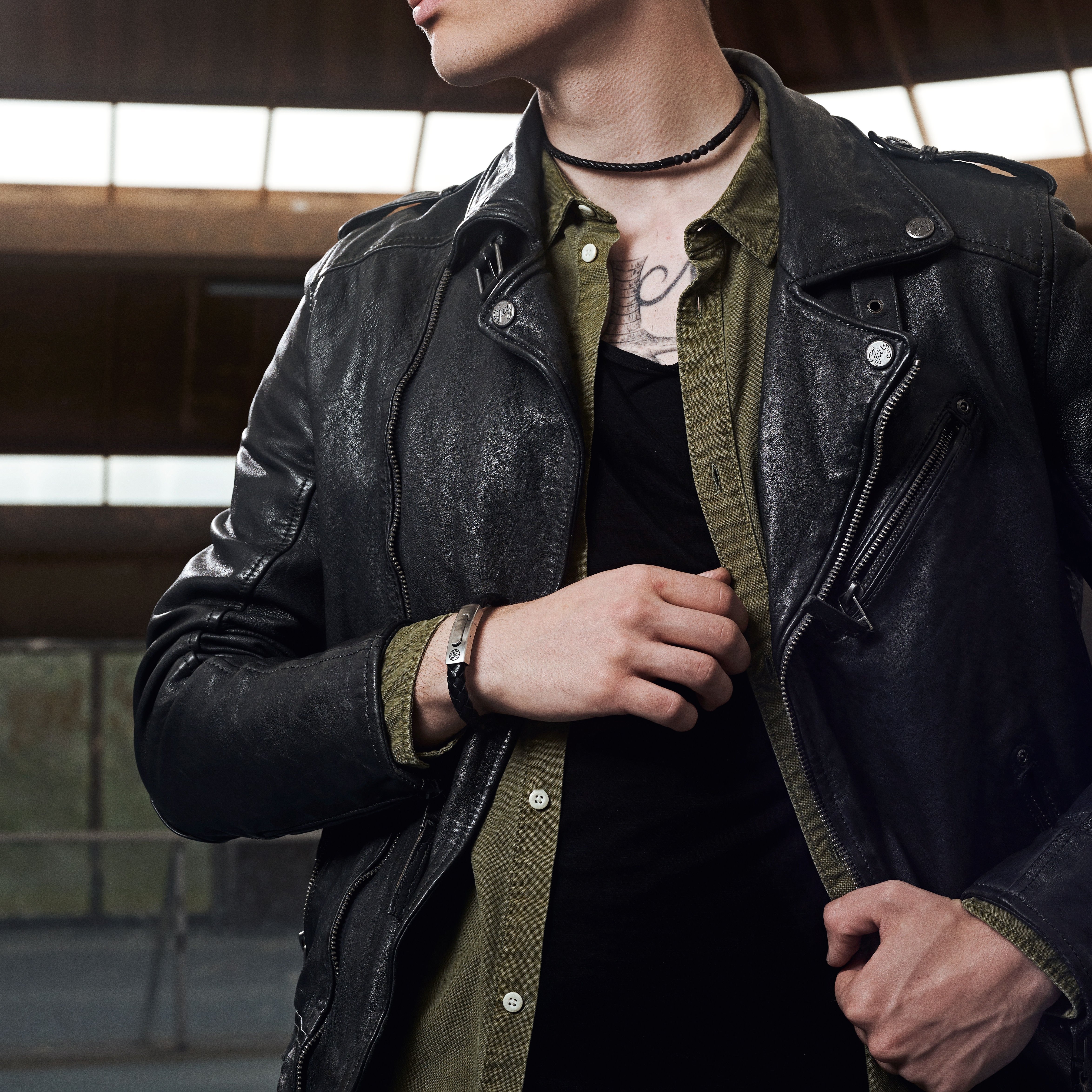 Tenvis | 5 mm Black Onyx Leather Necklace - 4