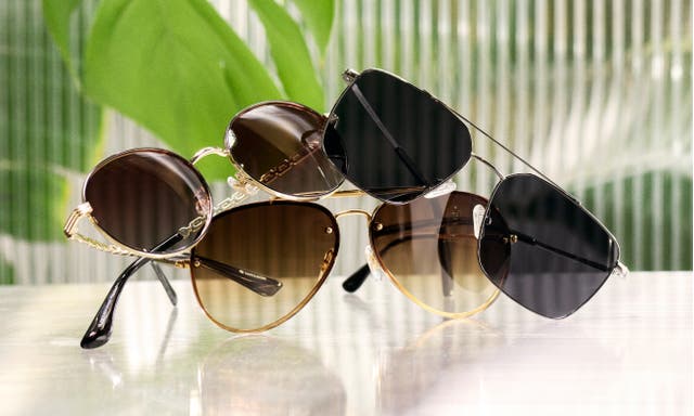 Consigue los últimos modelos de gafas de sol para hombre de diseño danés. Diseños asequibles y de alta calidad en 28 modelos completamente nuevos.