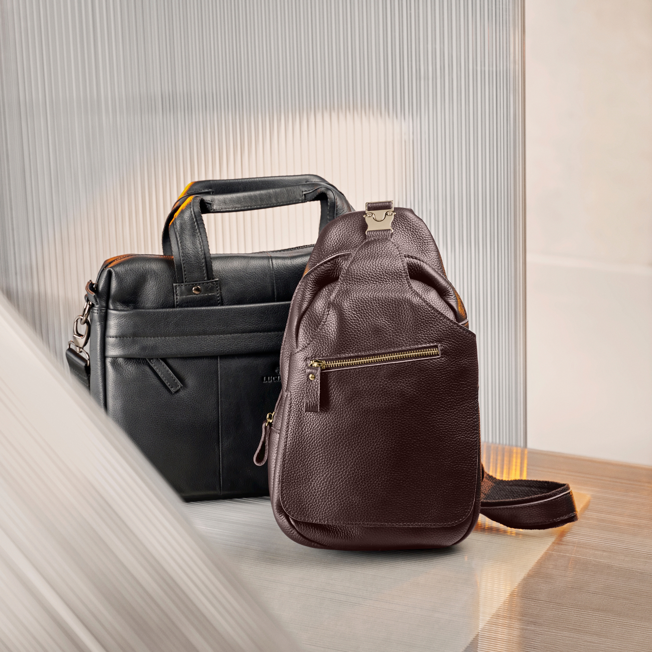 Tummanruskea Nahkainen Olkalaukku Yhdellä Hihnalla - 2