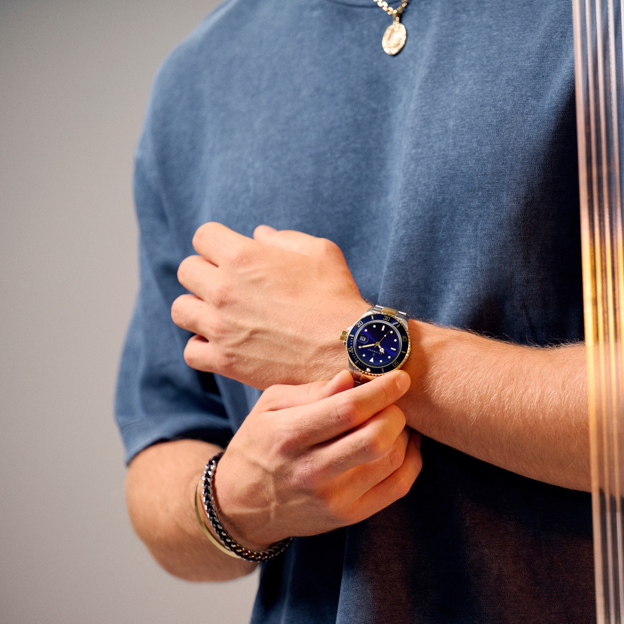 Tide II | Hopean- & Kullanvärinen Teräksinen Kvartsi Sukelluskello Sinisellä Kellotaululla & Syklopsilla - 2