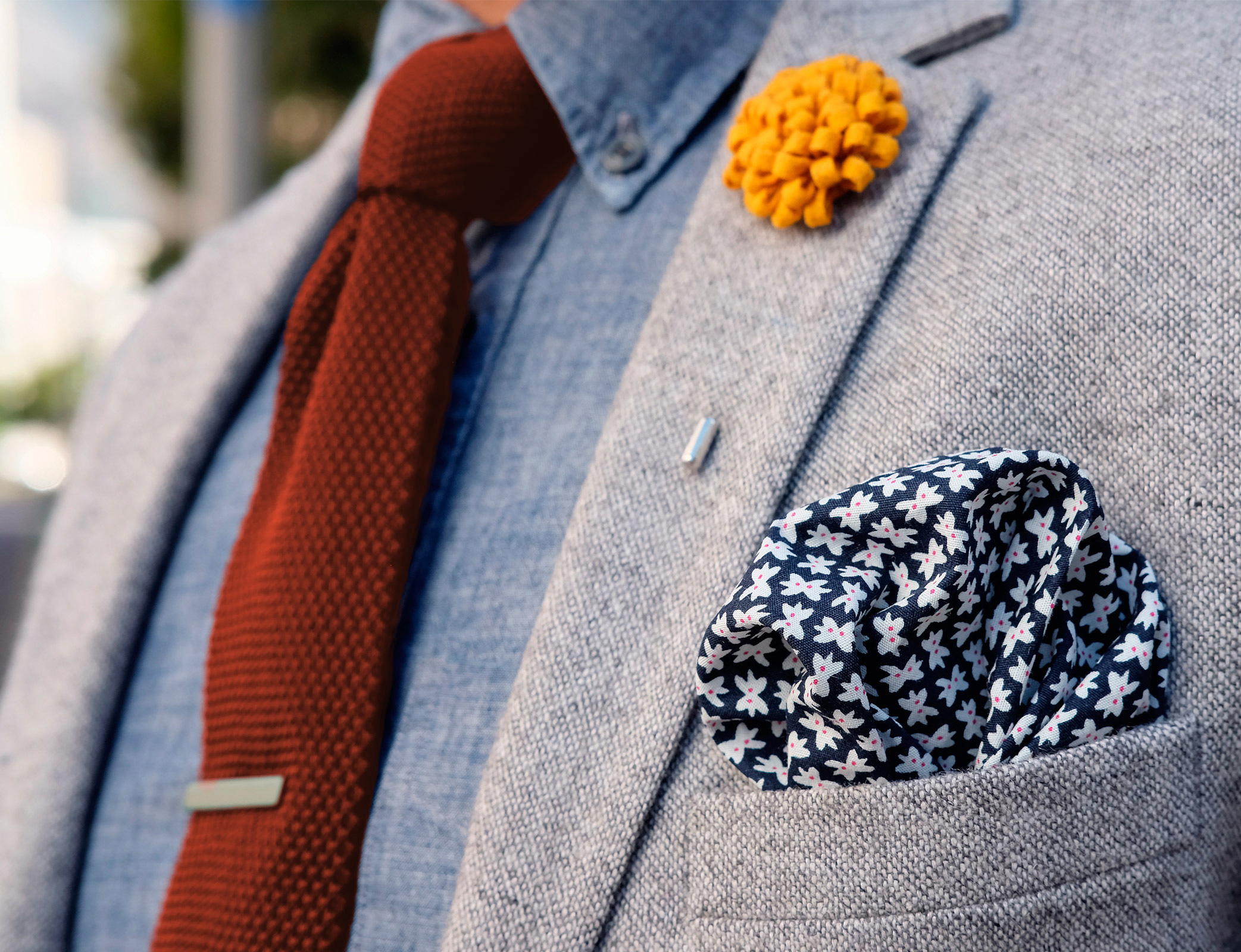 Tummanpunainen kudottu solmio - 4