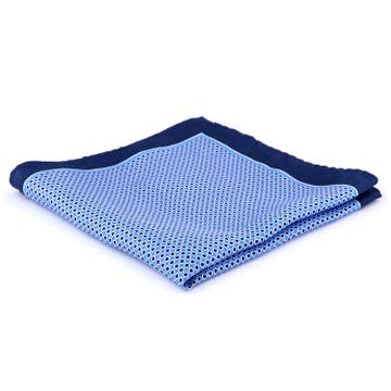 Pochette de costume en soie bleue à pois