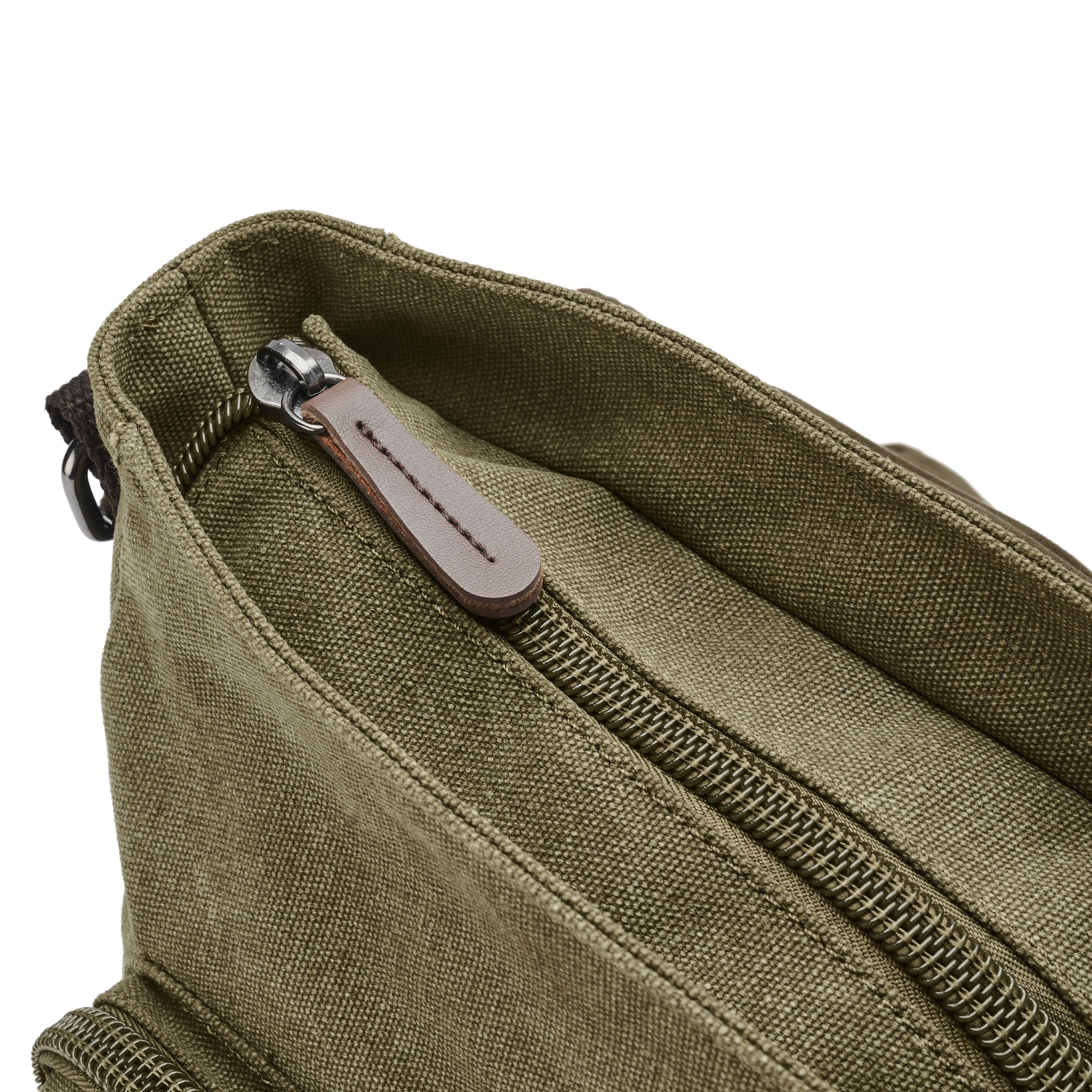 Army Green Canvas Messenger Bag In stock! Trendhim