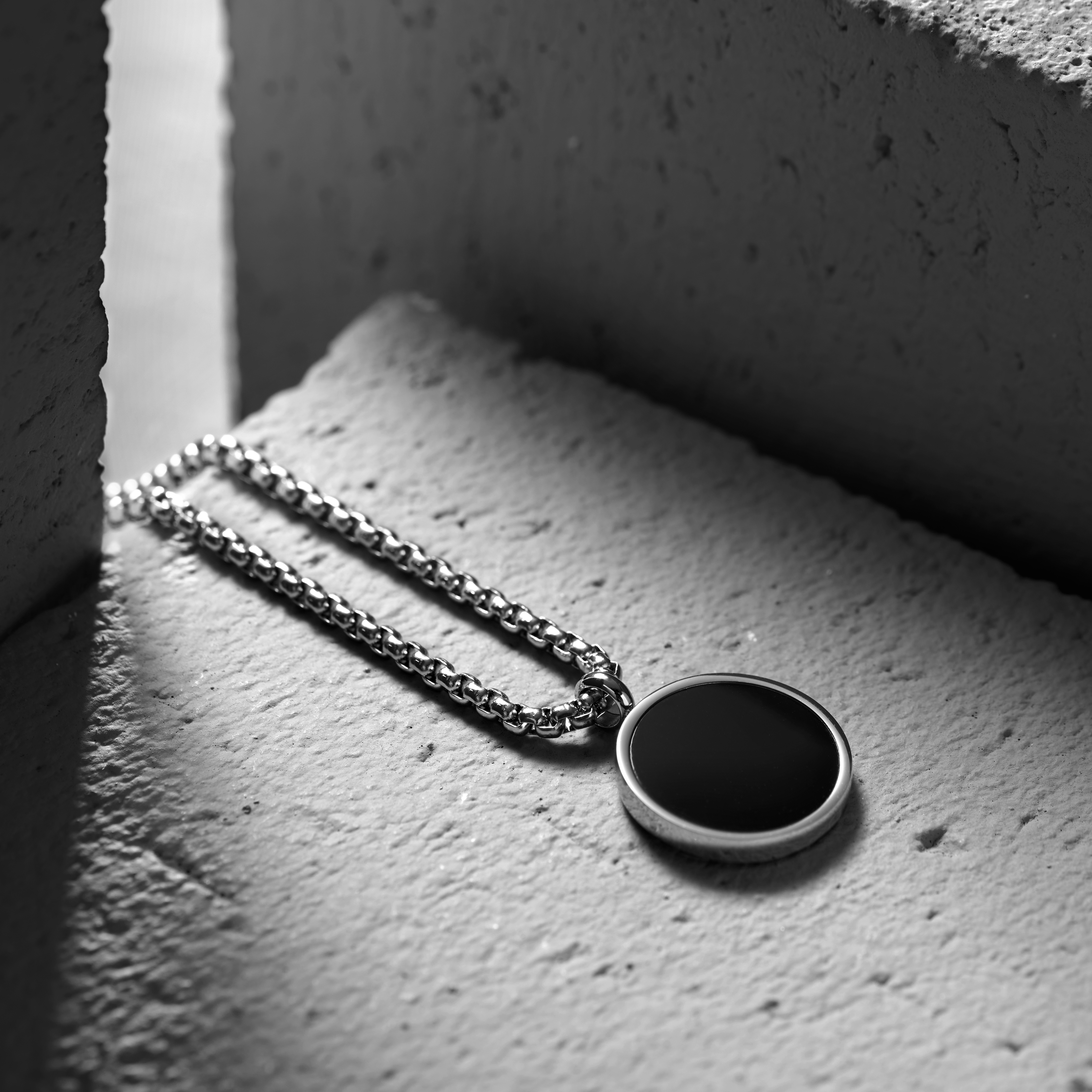 Orisun | Silver-Tone Stainless Steel & Black Onyx Circle Chain Necklace - 5