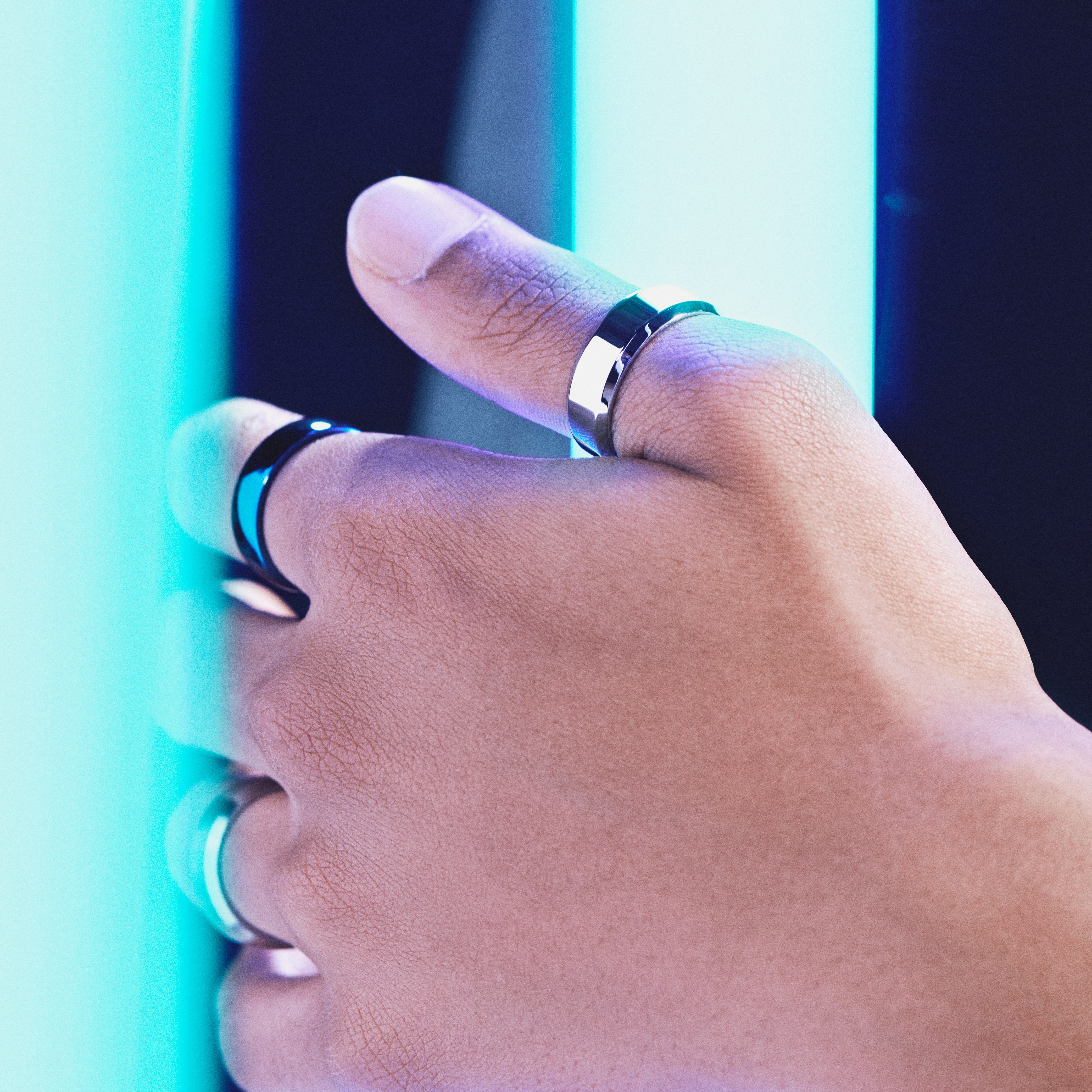 Ferrum | 8 mm Polished Silver-tone Stainless Steel Bevelled Edge Ring - 2