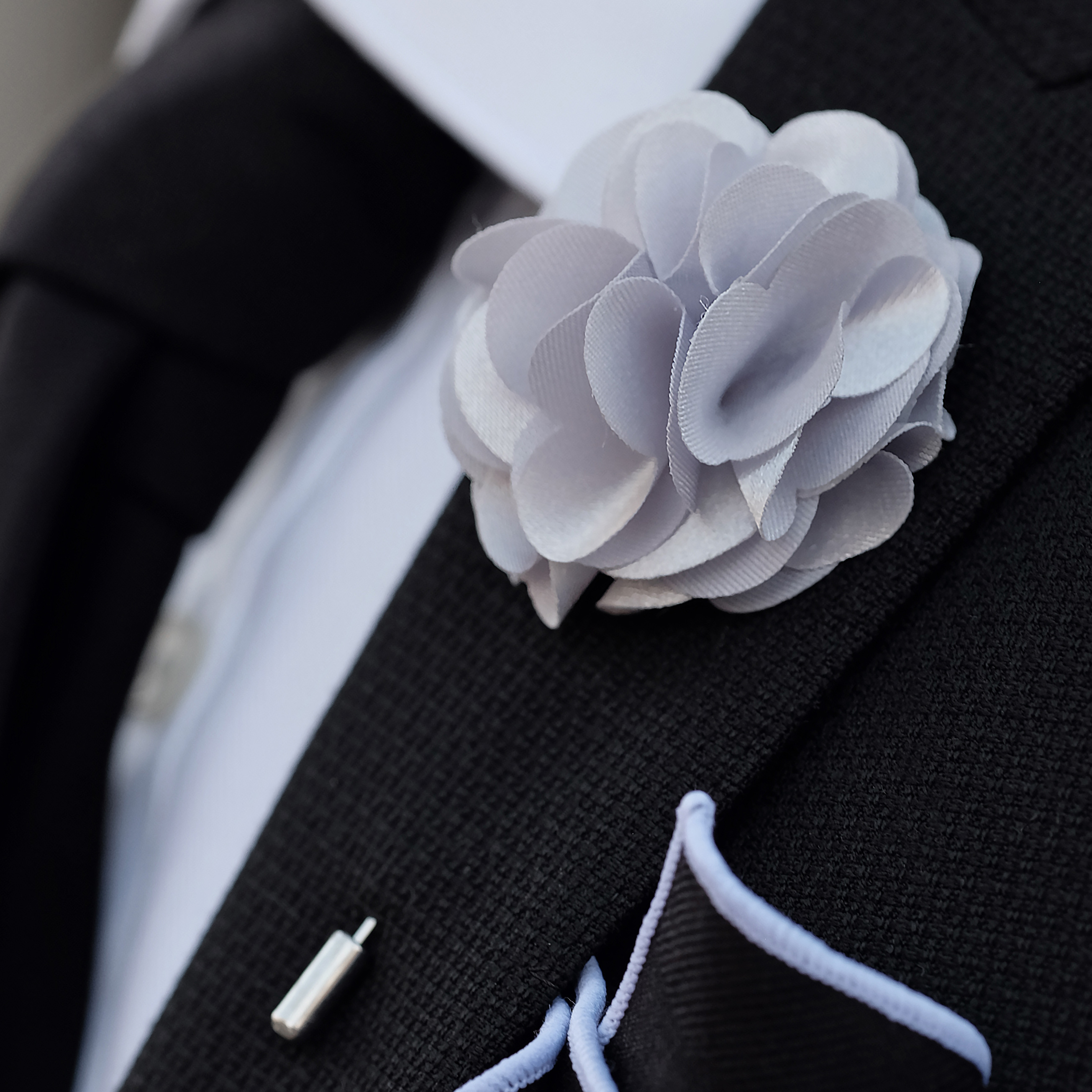 Luxurious Silver Lapel Flower - 3