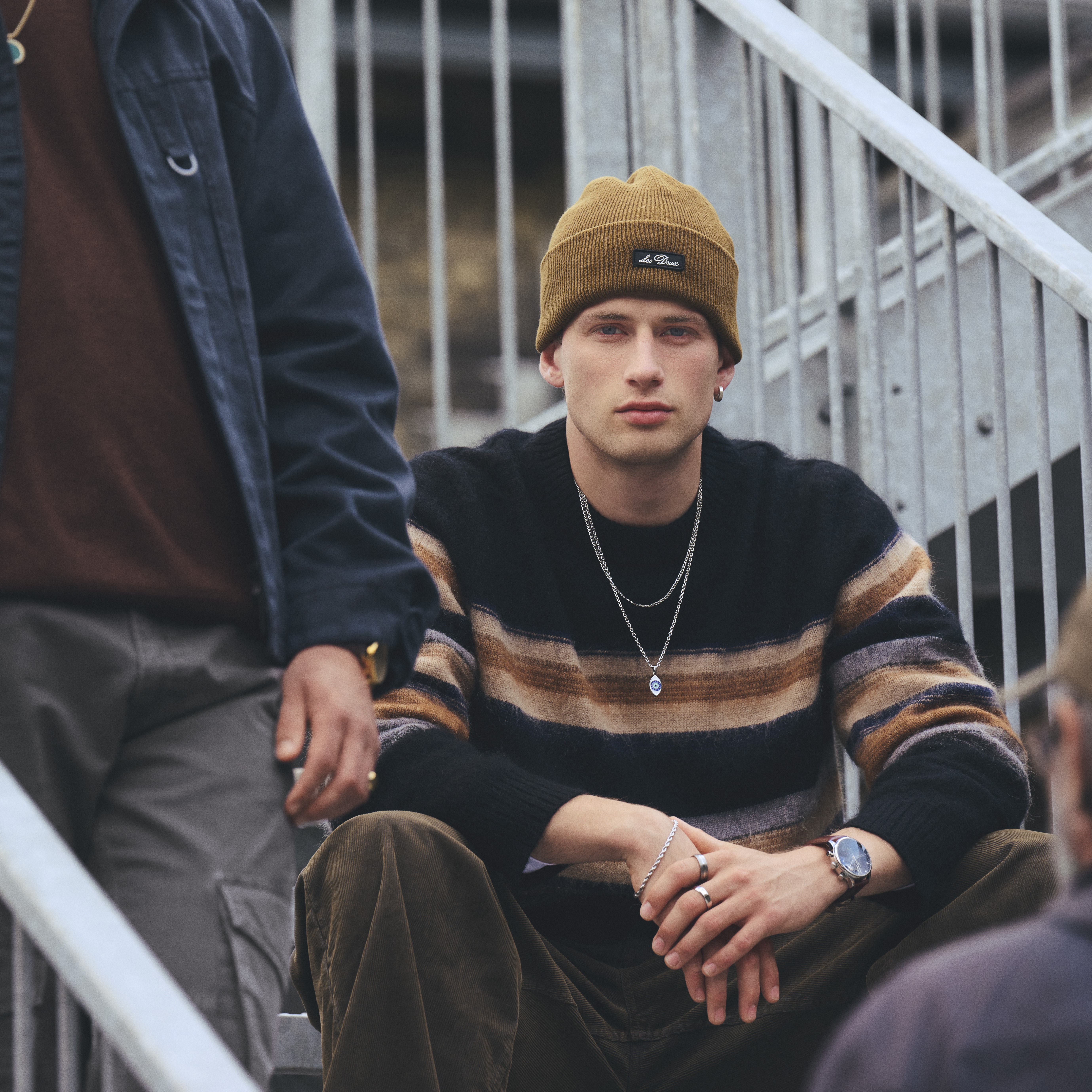 Les Deux | Gorro con parche del logo marrón caramelo Wayne - 4