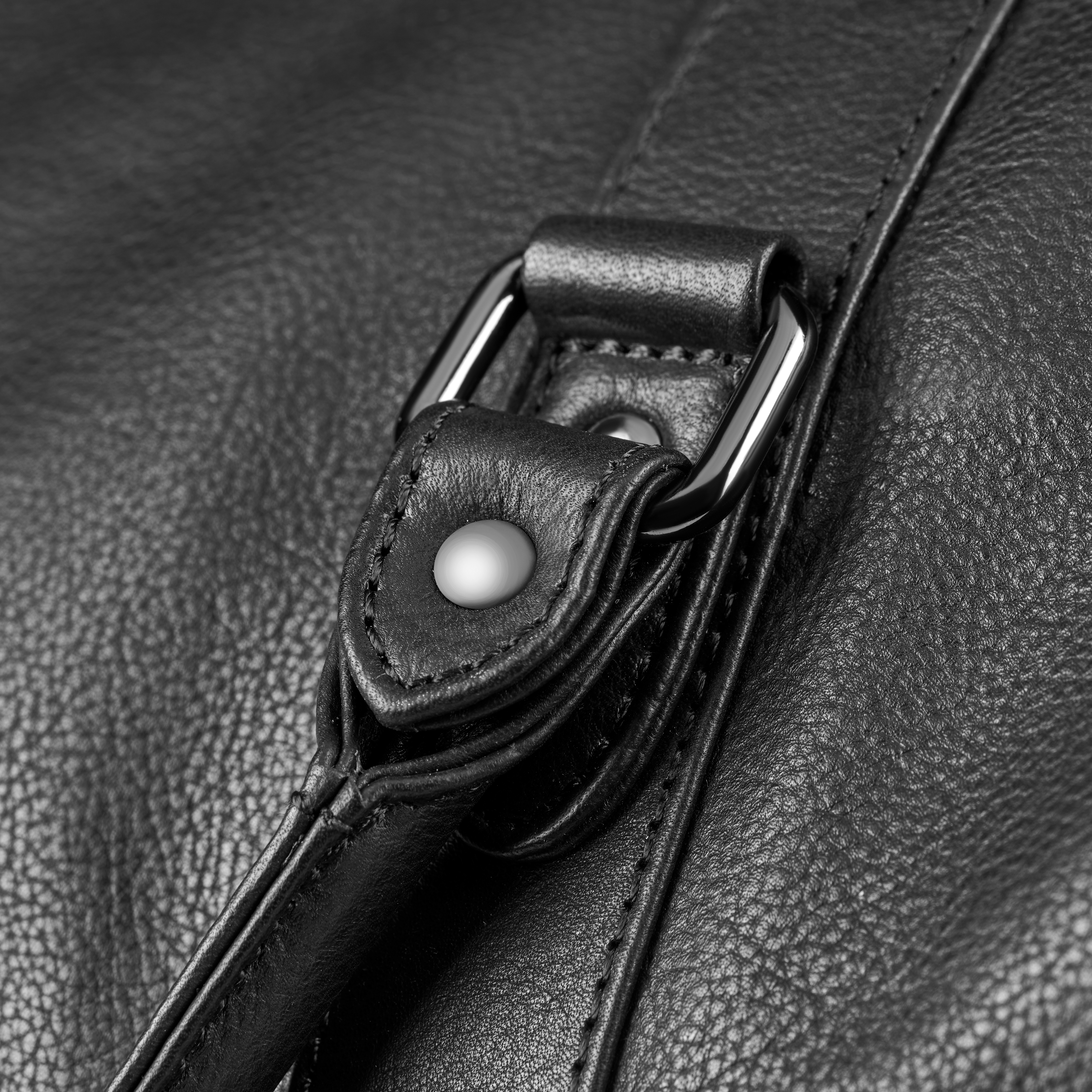 Czarna torba podróżna ze skóry pełnoziarnistej - 5