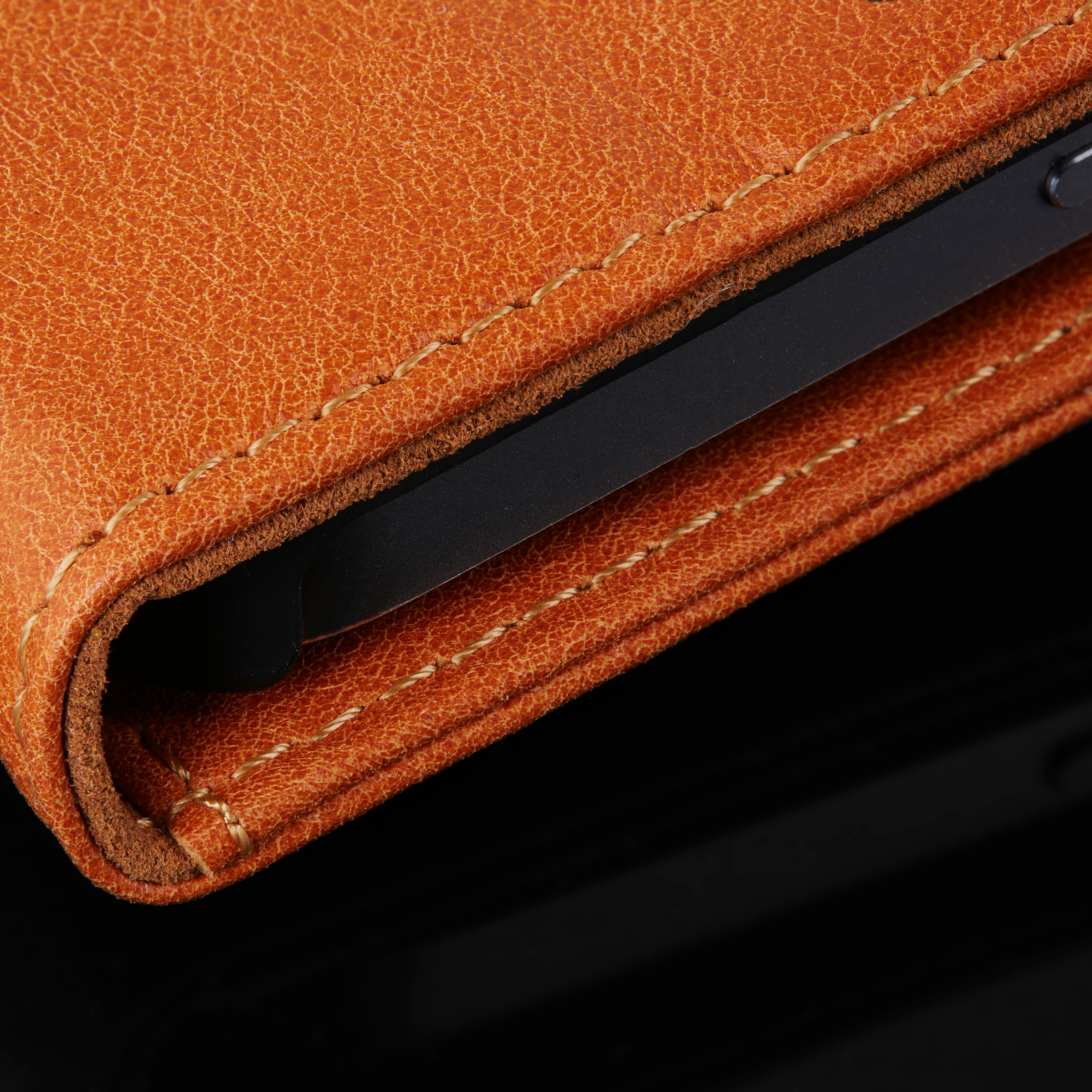 Funda de cuero canela para iPhone 5 - 4