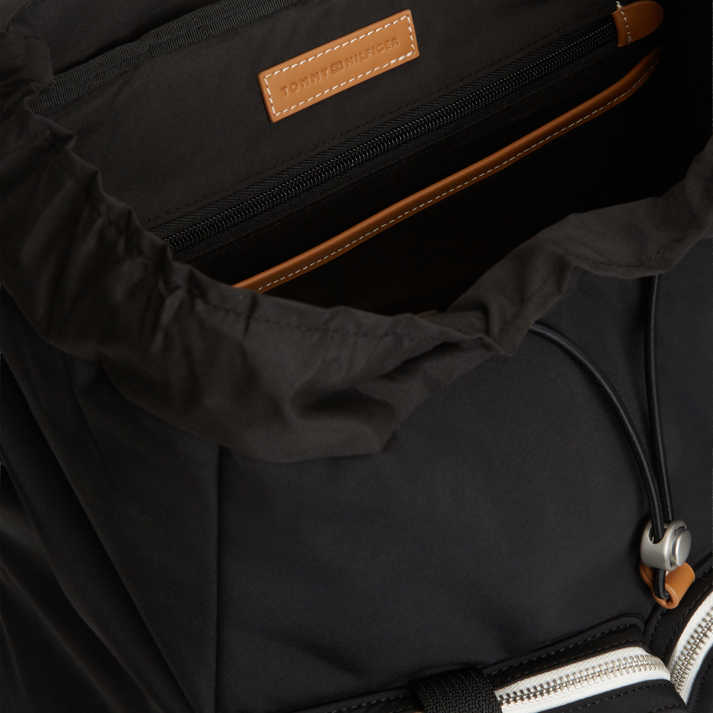 Tommy Hilfiger | Mochila negra y marrón - 4