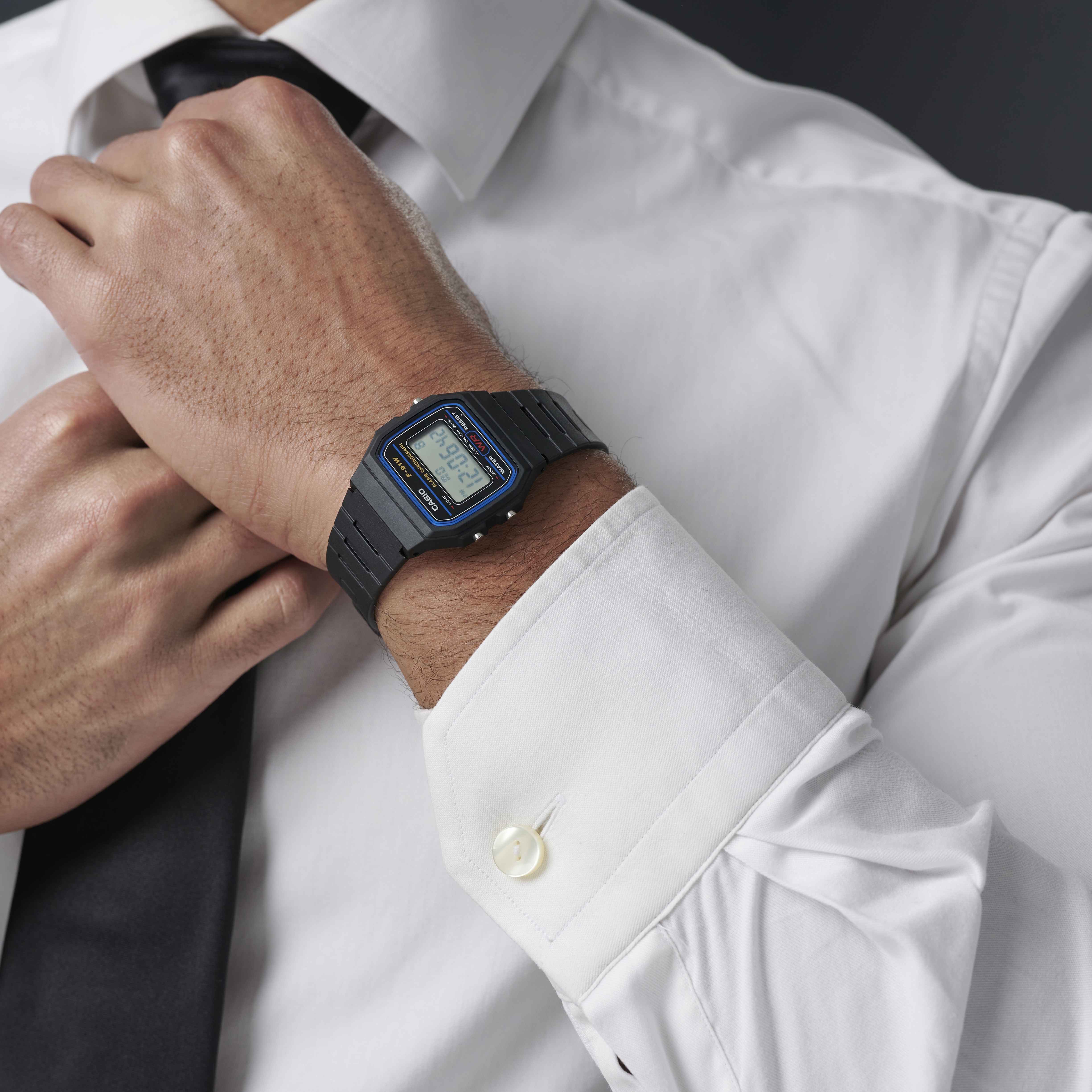 Black Simple Klokke - 3