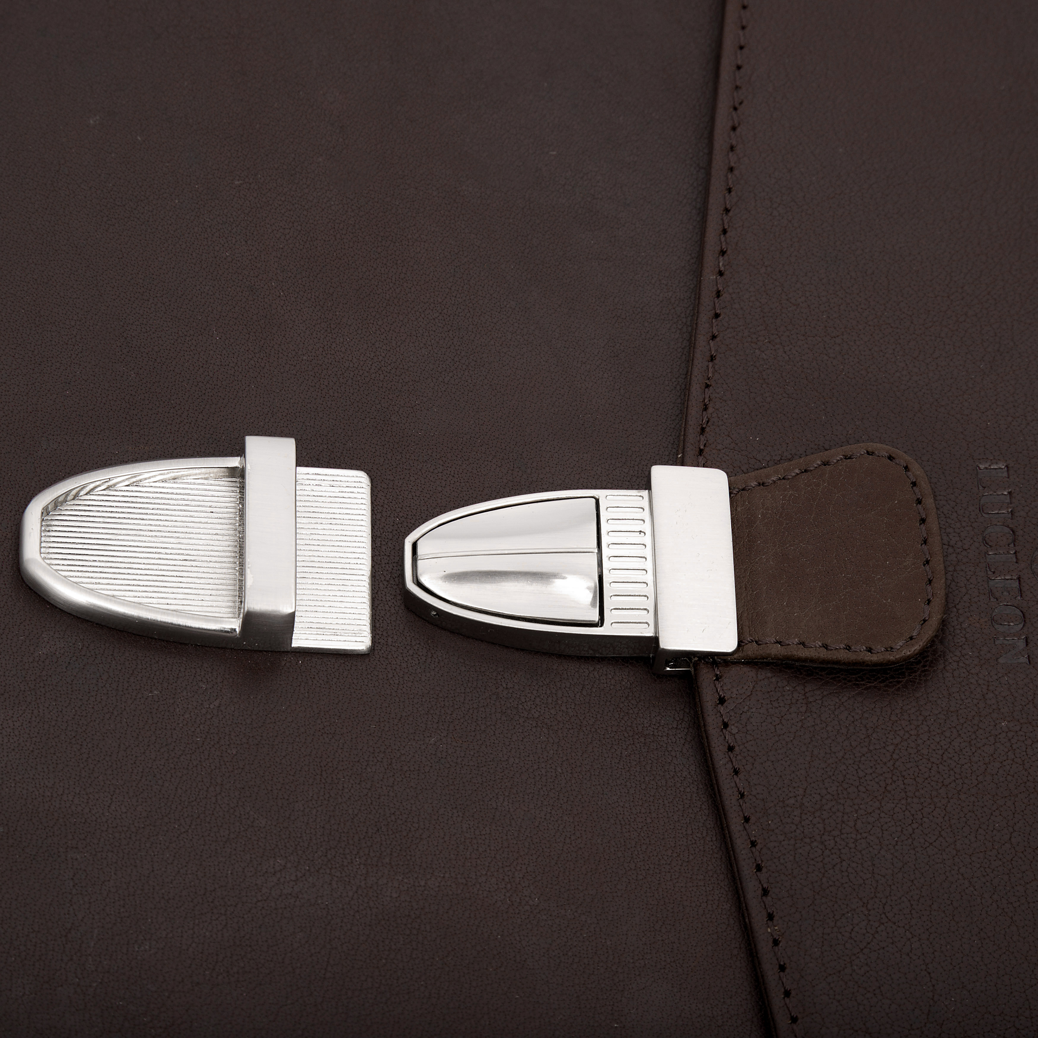 Serviette Montréal en cuir marron foncé - 16