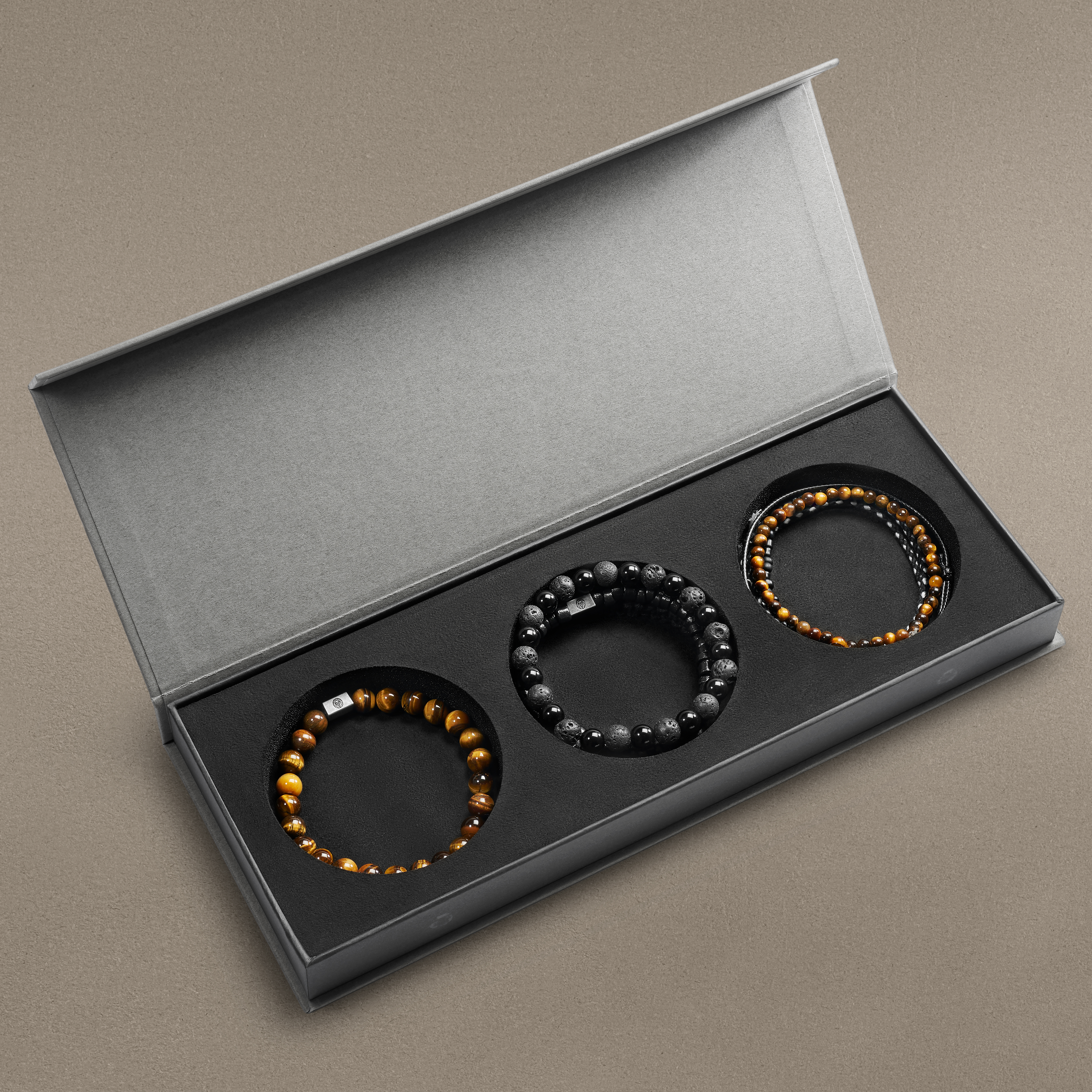 Gaveeske med Armbånd av Tigerøye, Treverk, Lavastein og Skinn - 3