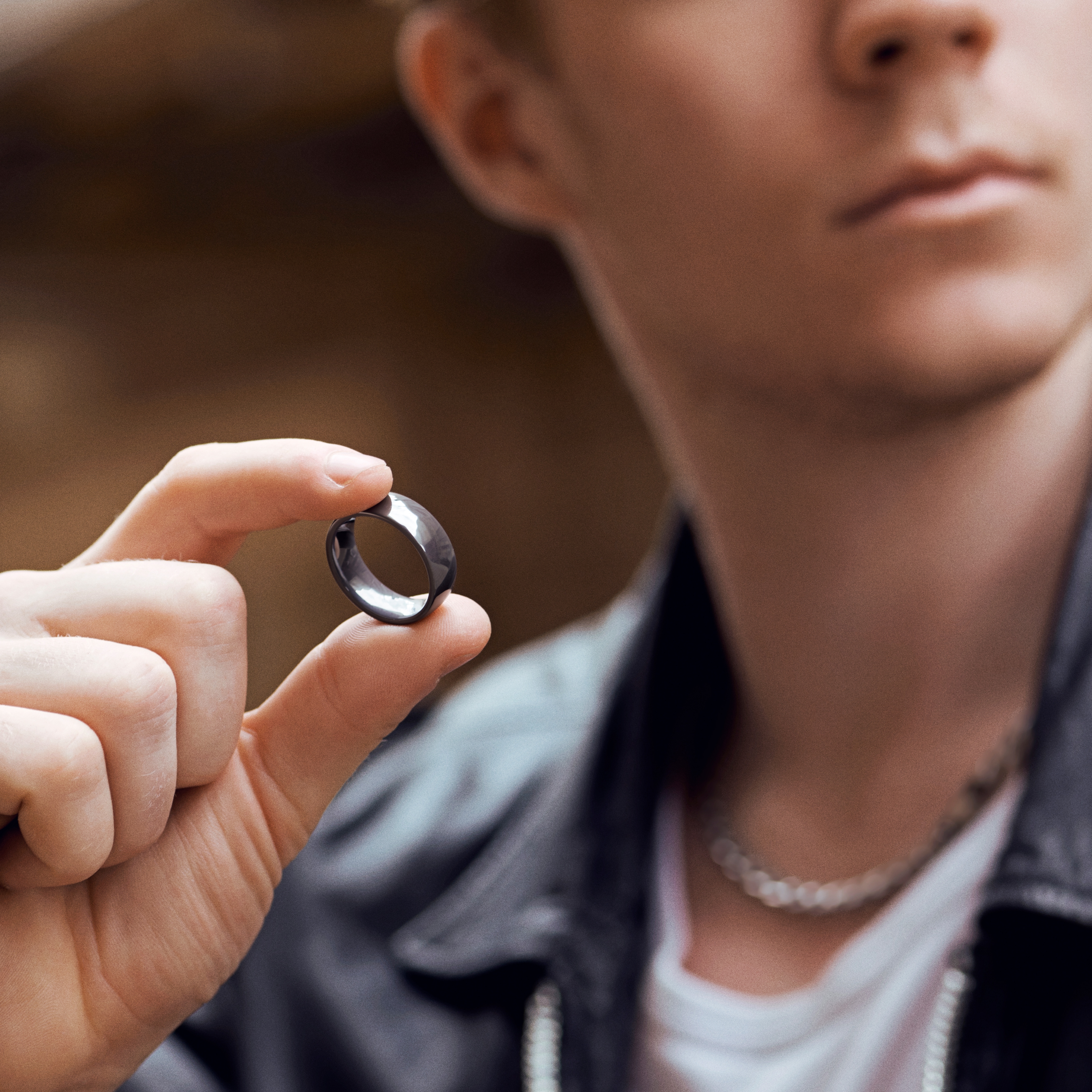 Bague en céramique polie gris foncé - 2