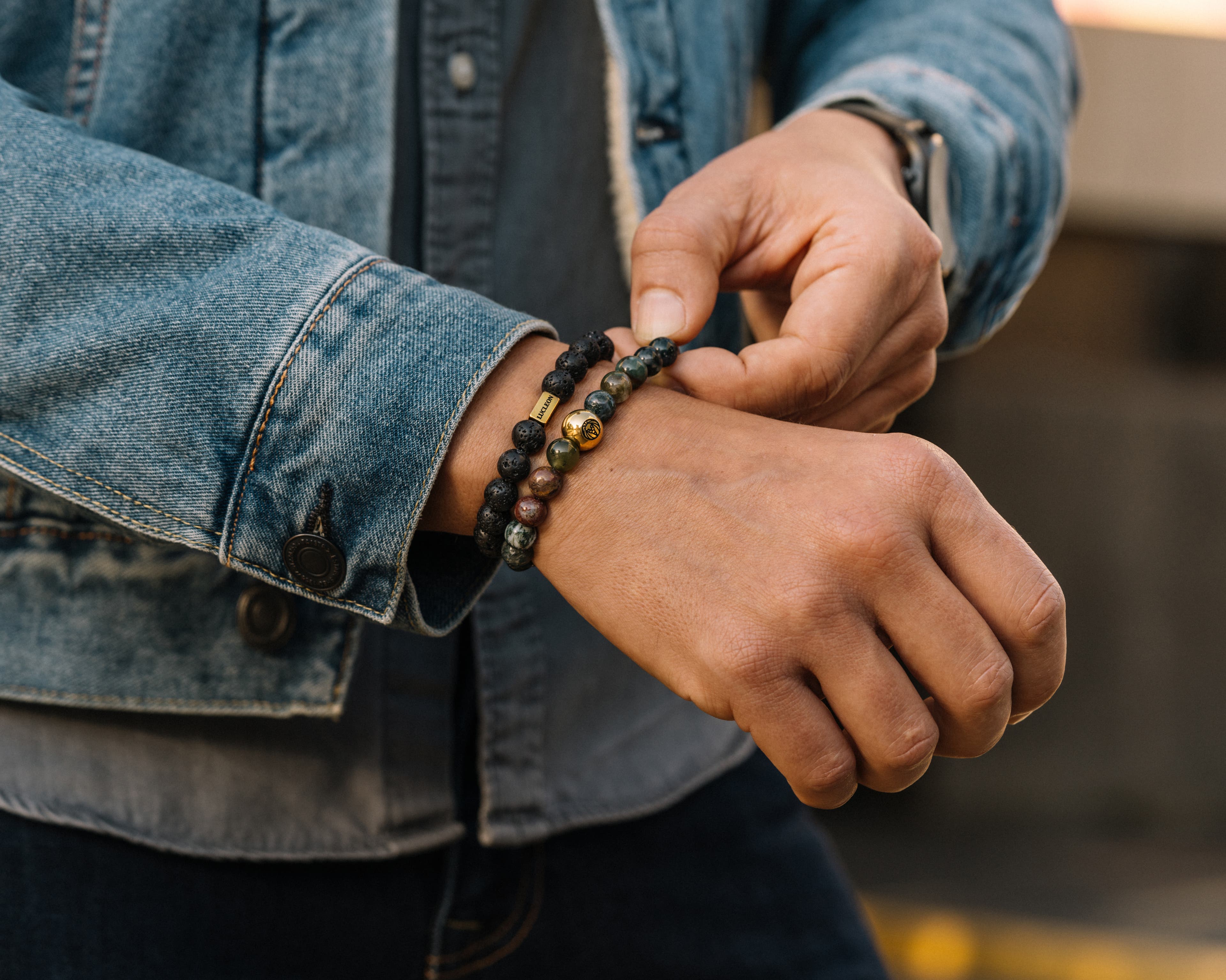 Comment porter des bracelets pour homme – sans trop en faire 