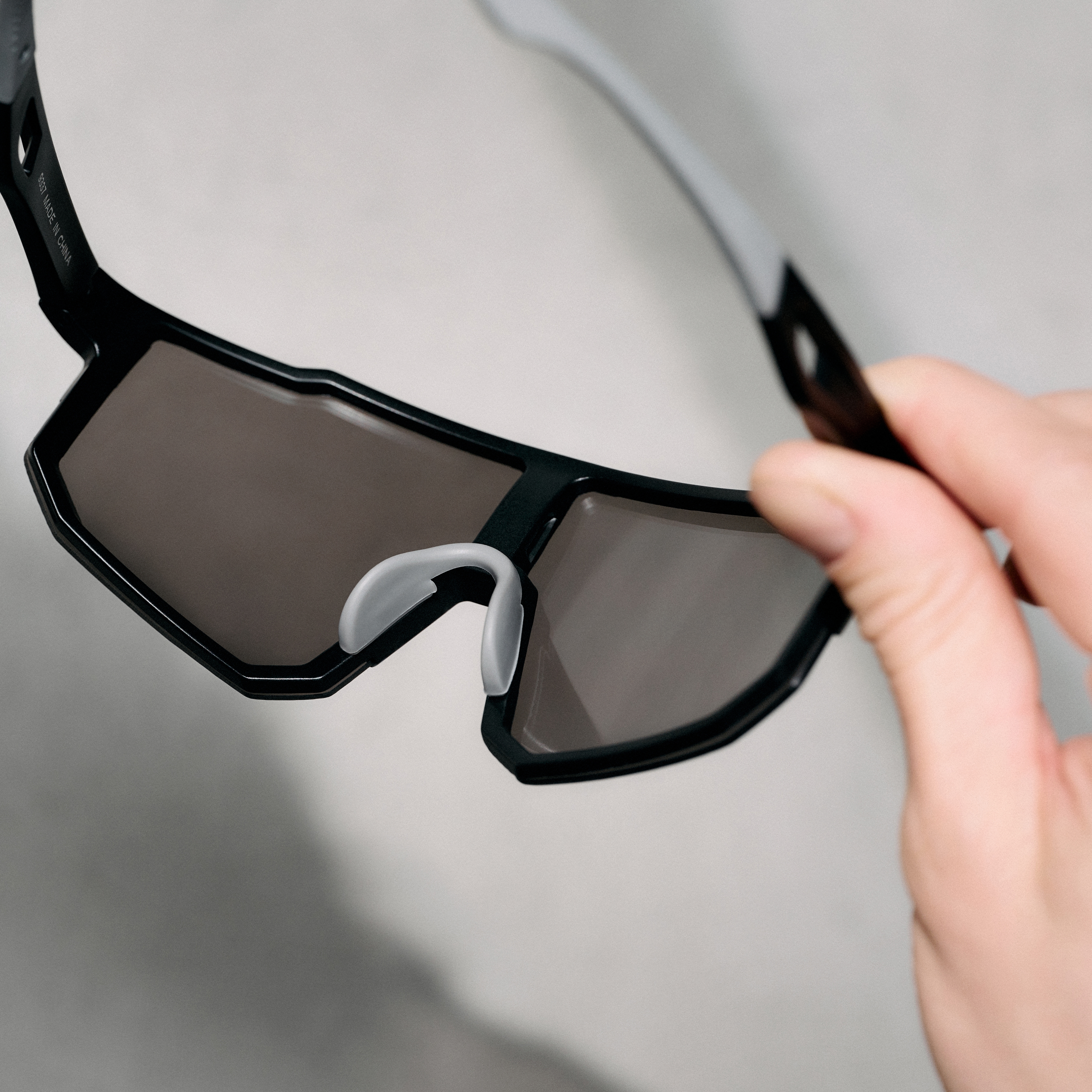 Černošedé sportovní sluneční brýle wraparound - 6