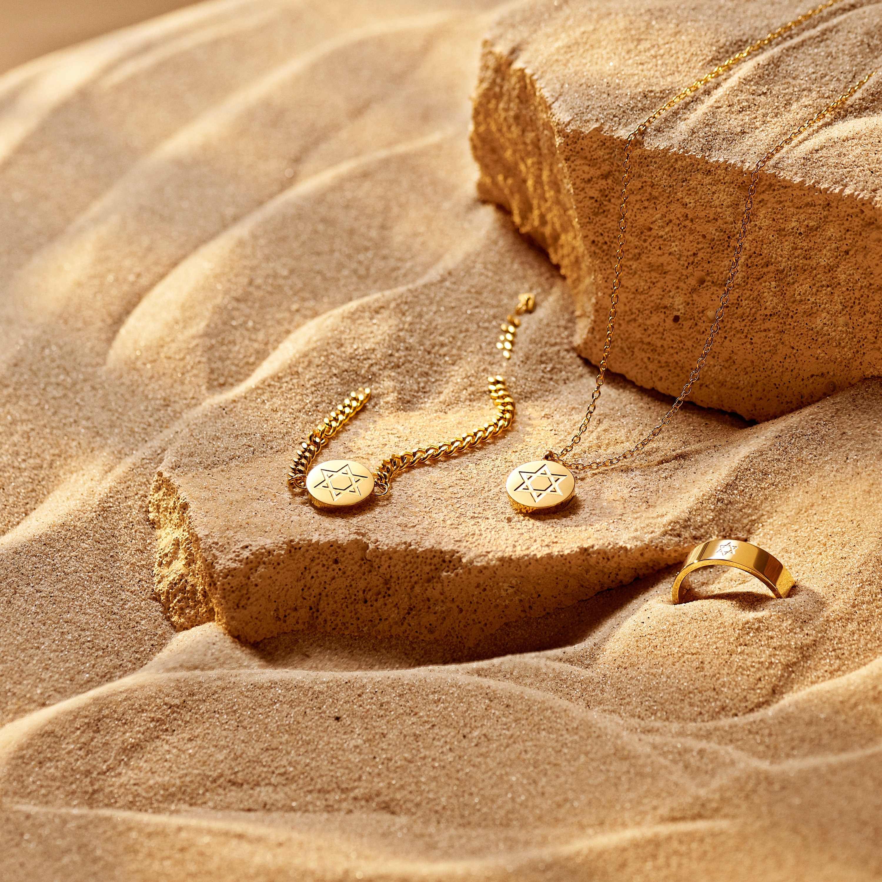 Unity | Gold-tone Star of David Circle Necklace - 3