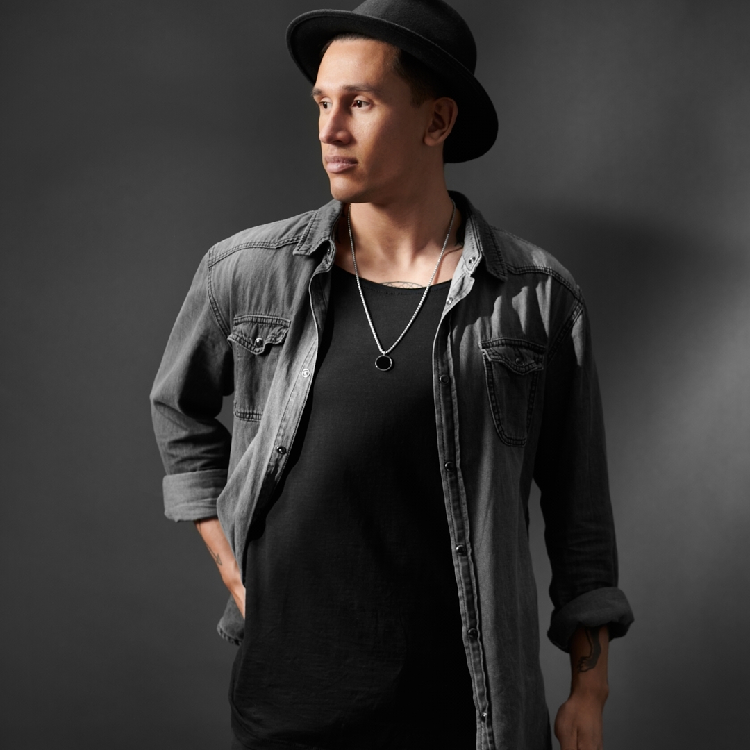 Orisun | Silver-Tone Stainless Steel & Black Onyx Circle Chain Necklace - 4