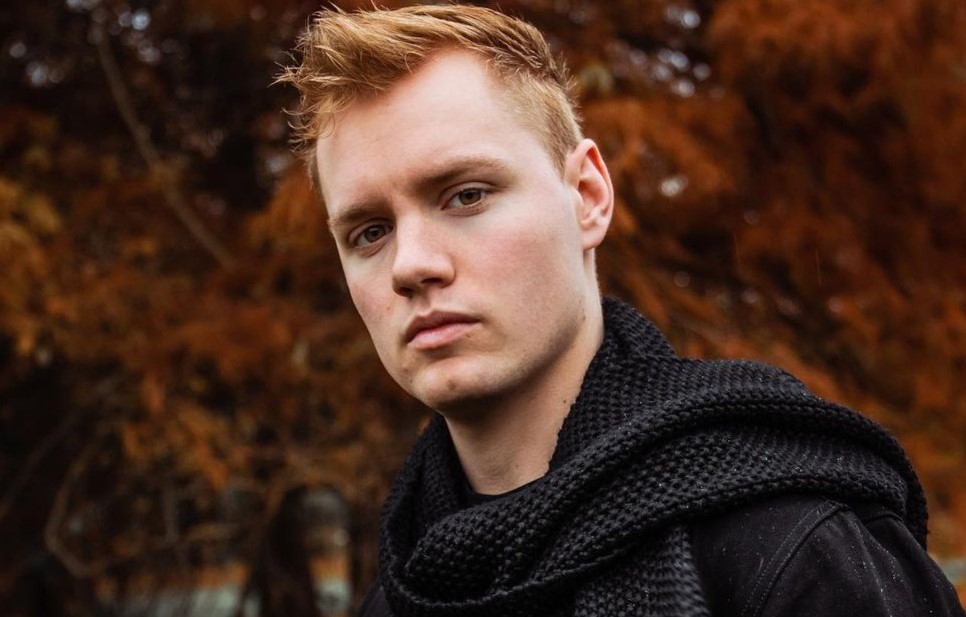Top 5 Accessory Looks for Men October 2024