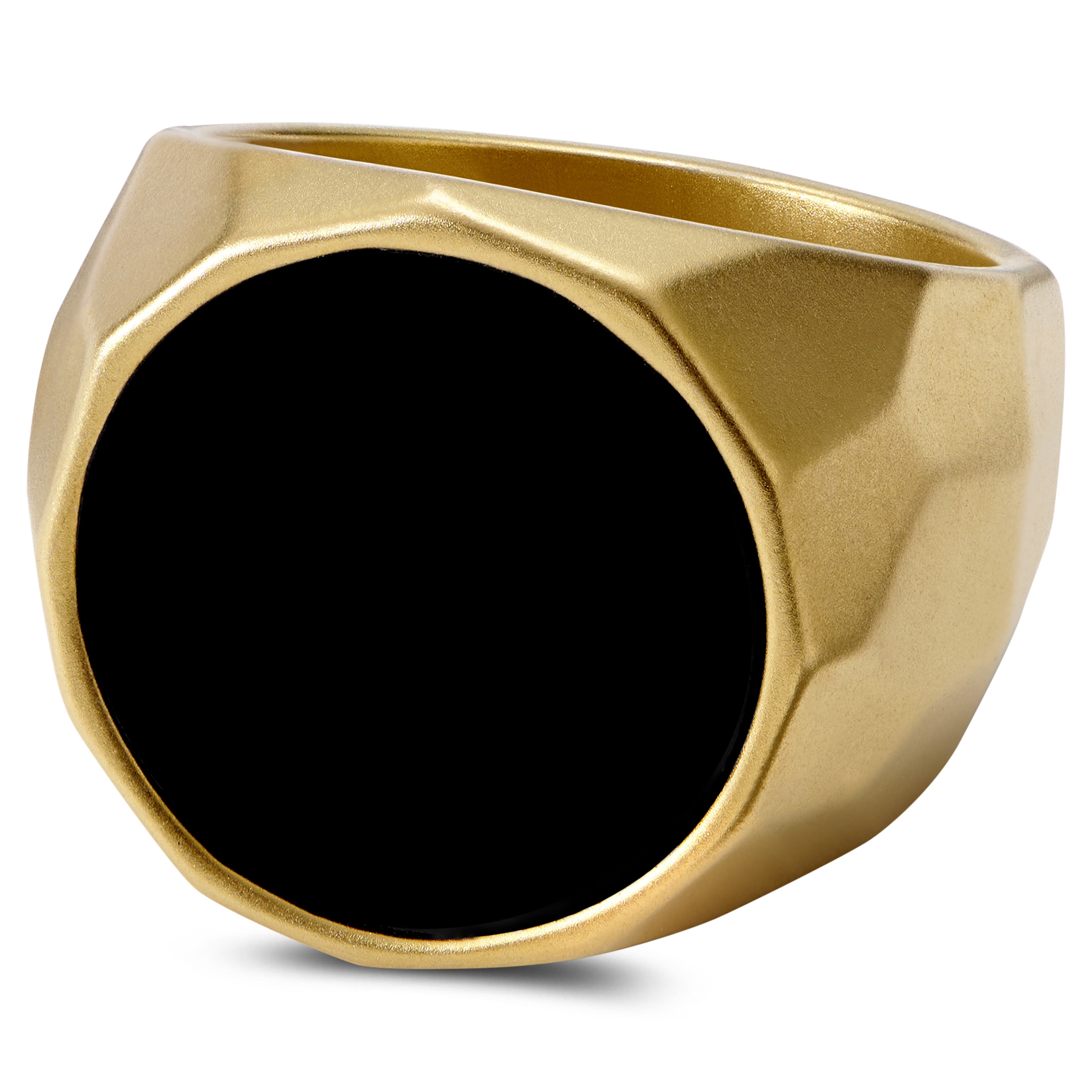 Jax ocelový pečetní prsten s černým kamenem zlaté barvy