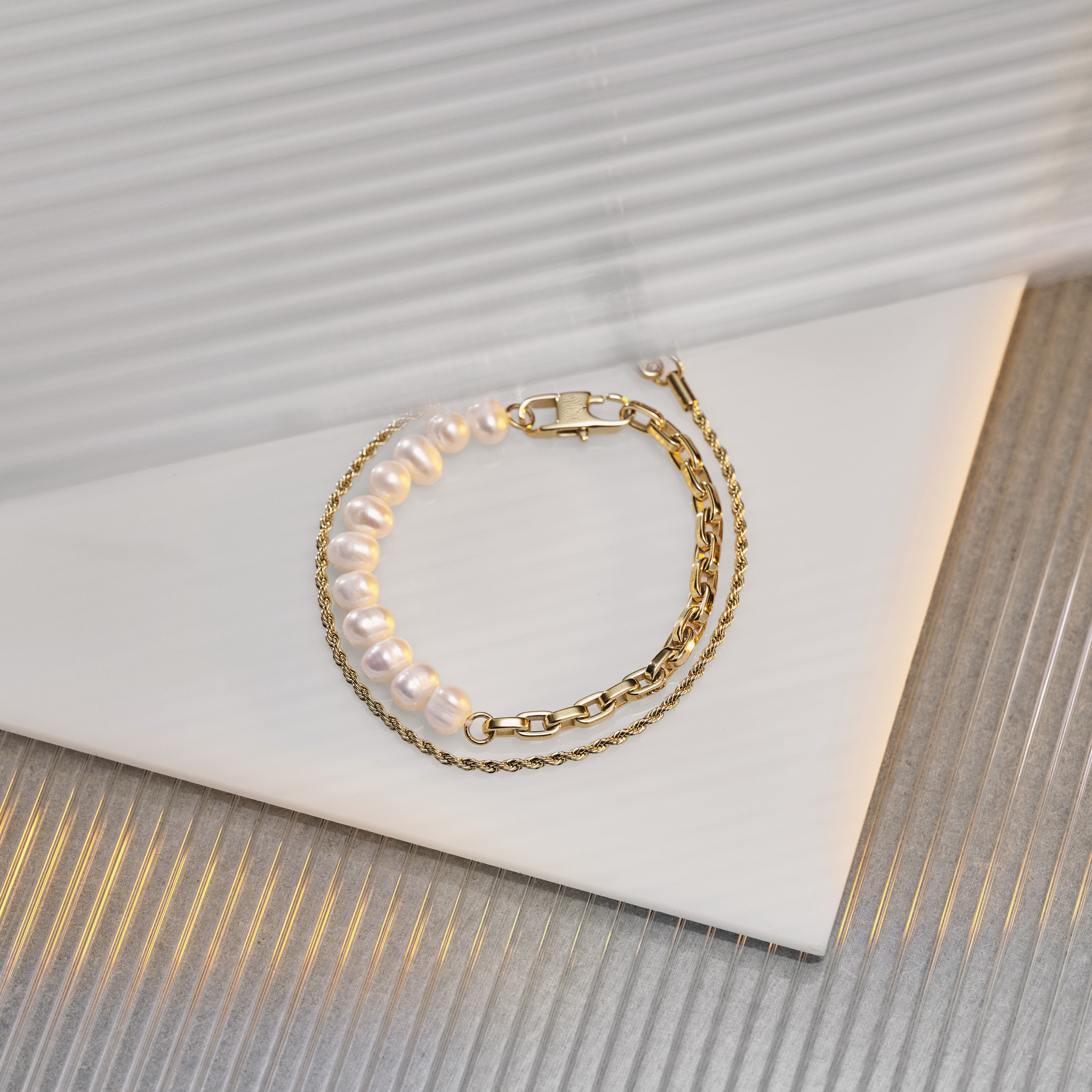 Essentials | Verižna zapestnica iz vrvi v zlati barvi, širine 2 mm - 3