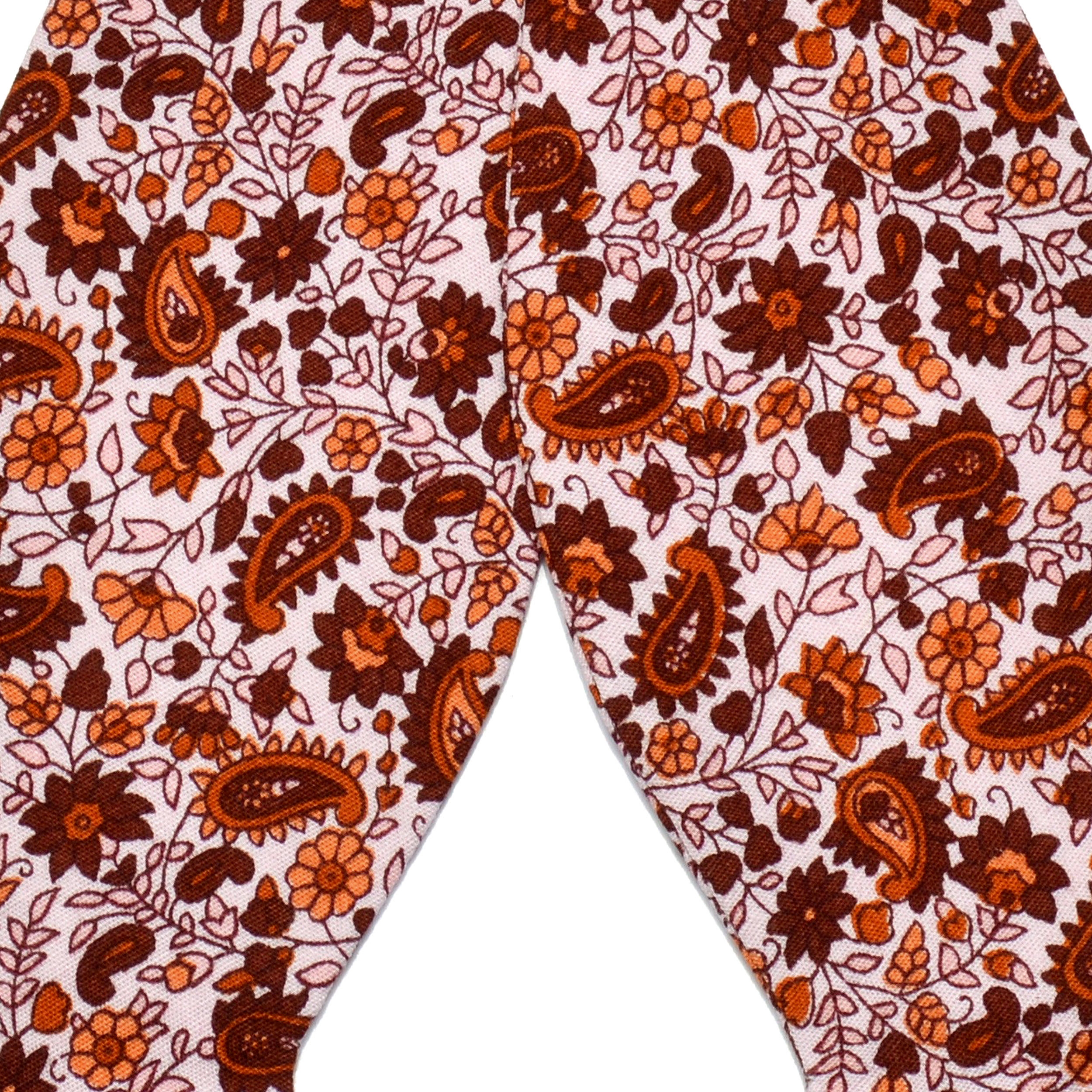 Bavlněný vázací motýlek s designem červených květů - 2