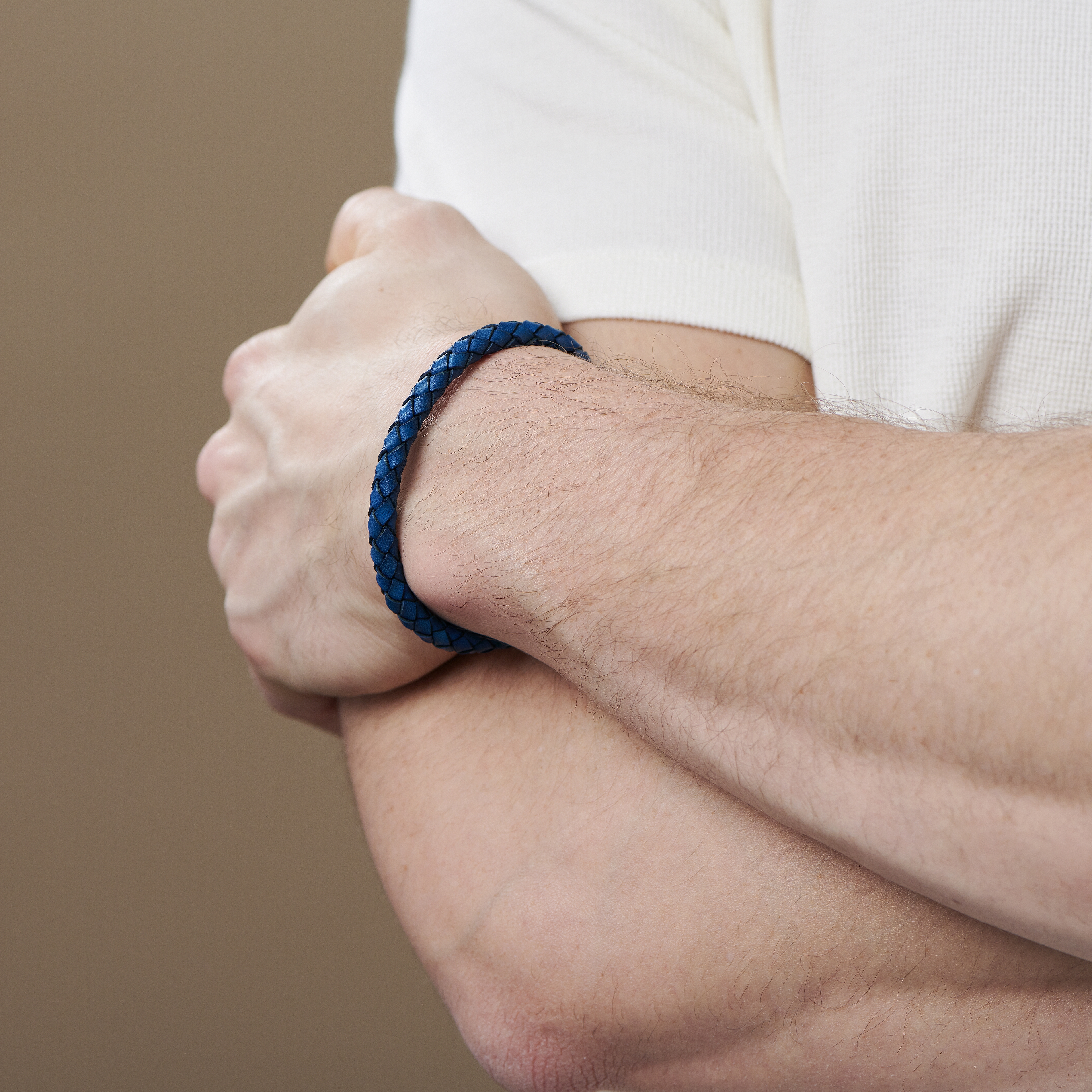 ELIO LEATHER BRACELET FOR MAN > WOVEN LEATHER NAVY BLUE – RODERER