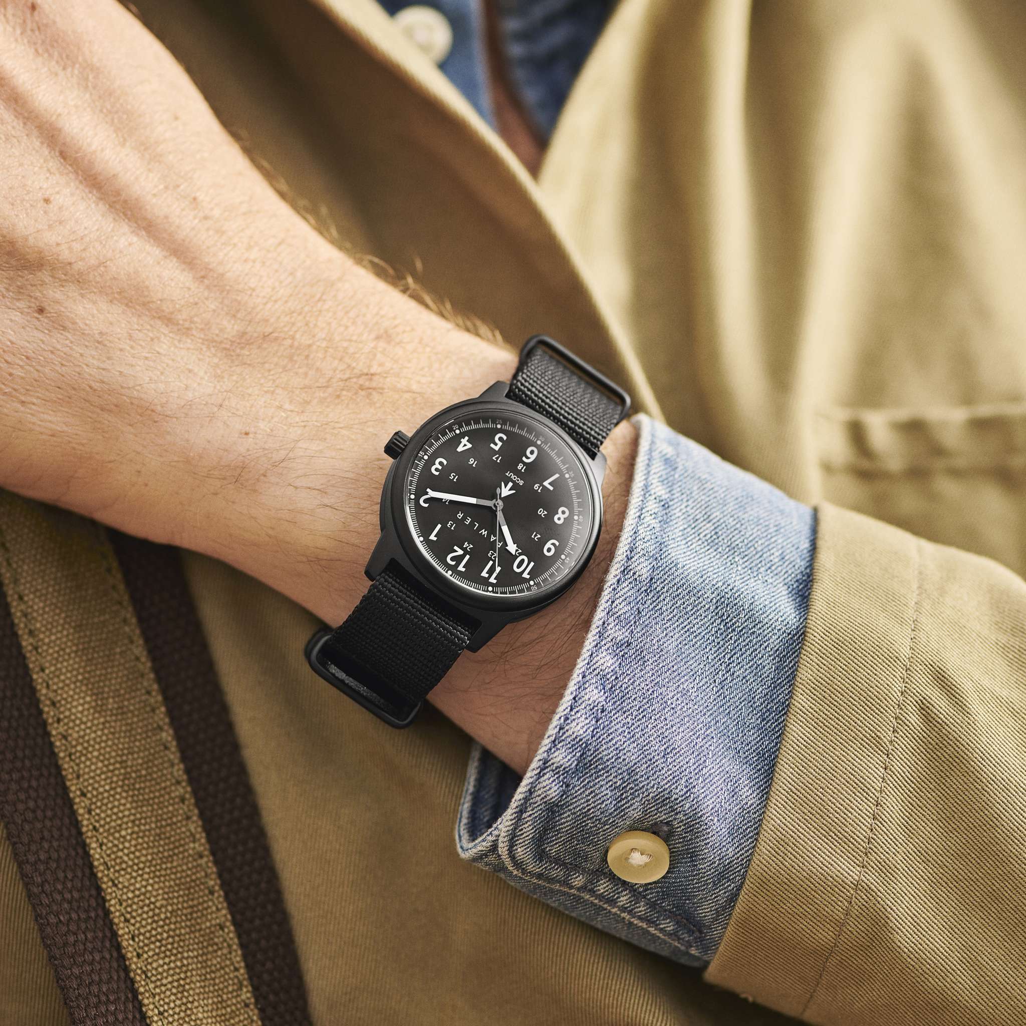 Zilveren - Leren - Quartz - Militair - Horloges kopen? | Korting tot Zilveren - Leren - Quartz - Militair - Horloges kopen? | Korting tot