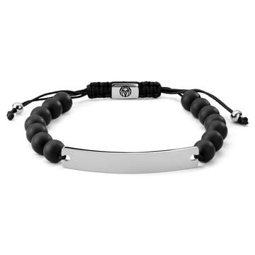 Verstelbare armband van onyx kralen met zilverkleurig roestvrijstalen plaatje Verstelbare armband van onyx kralen met zilverkleurig roestvrijstalen plaatje