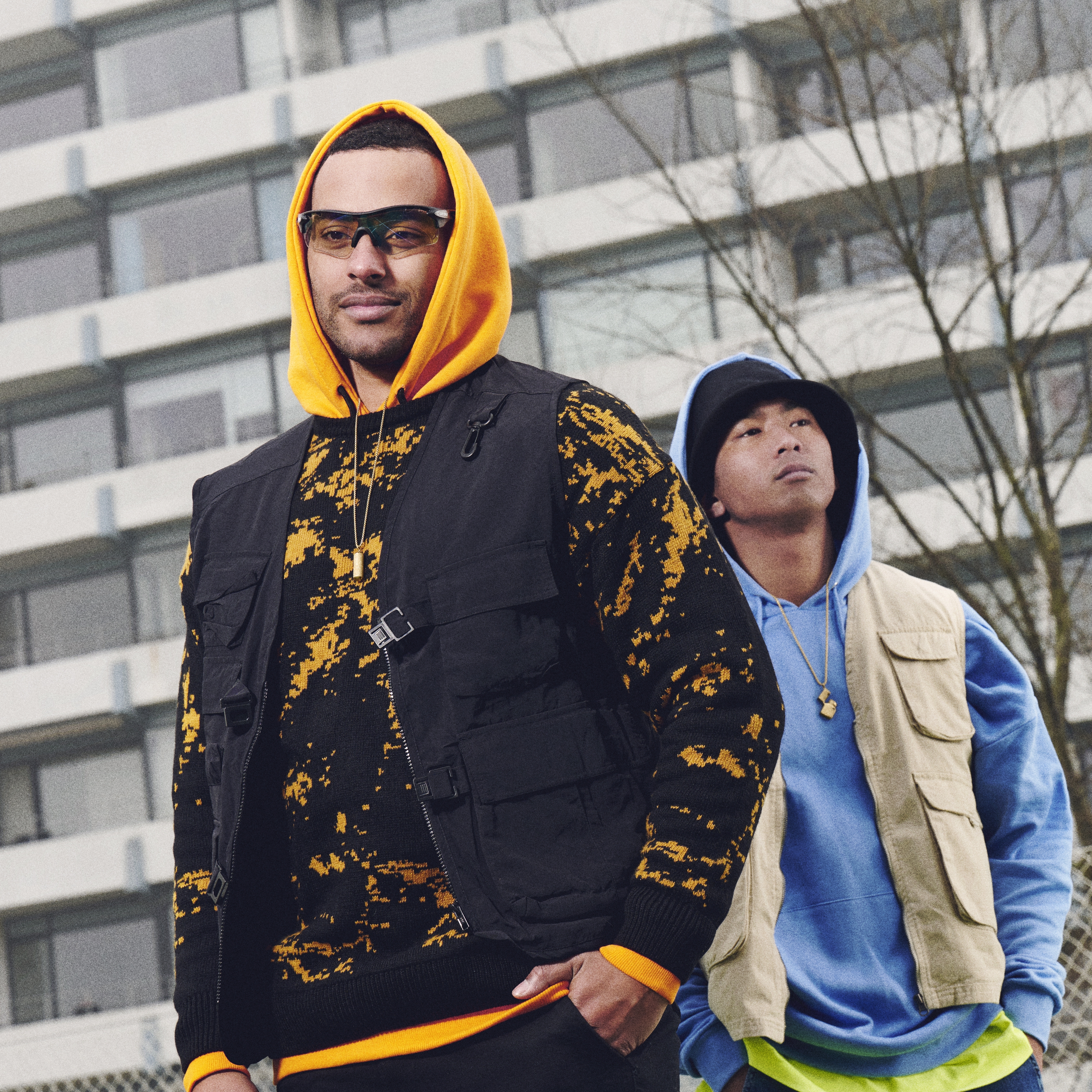 Egan | Colar Dourado com Cápsula de Edição Limitada - 4