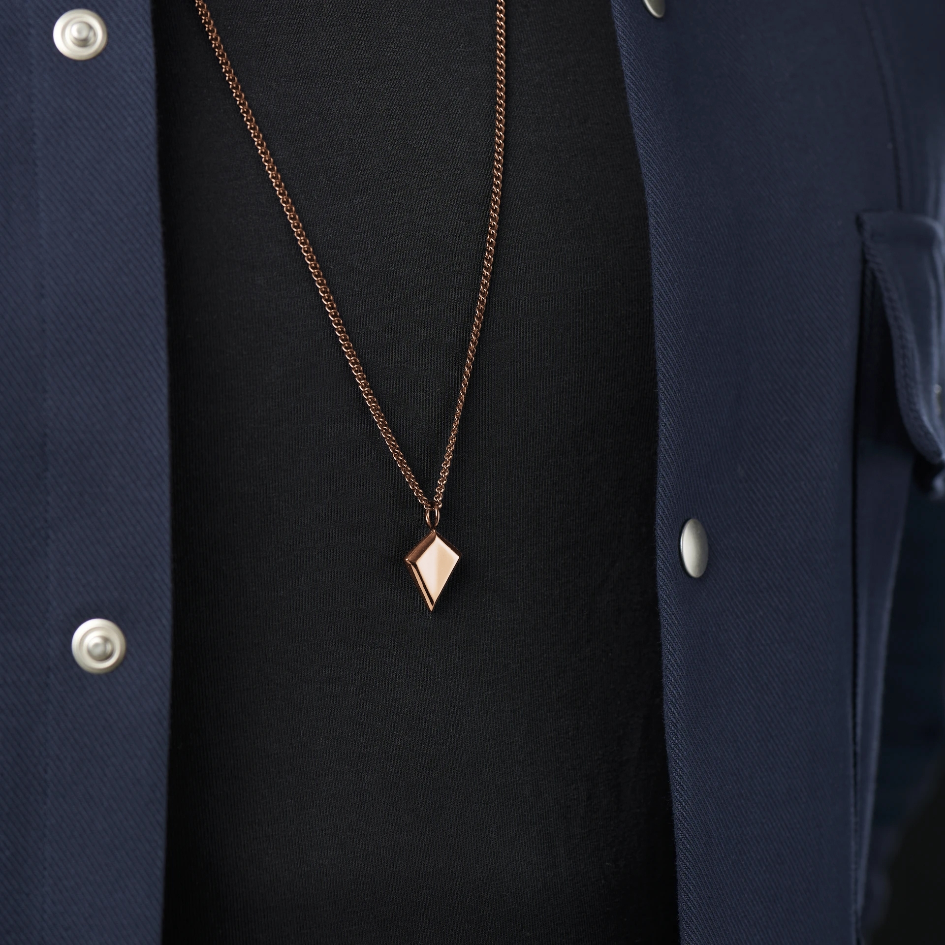 Iconic | Náhrdelník hrot šípu z nerezové oceli v barvě růžového zlata - 2