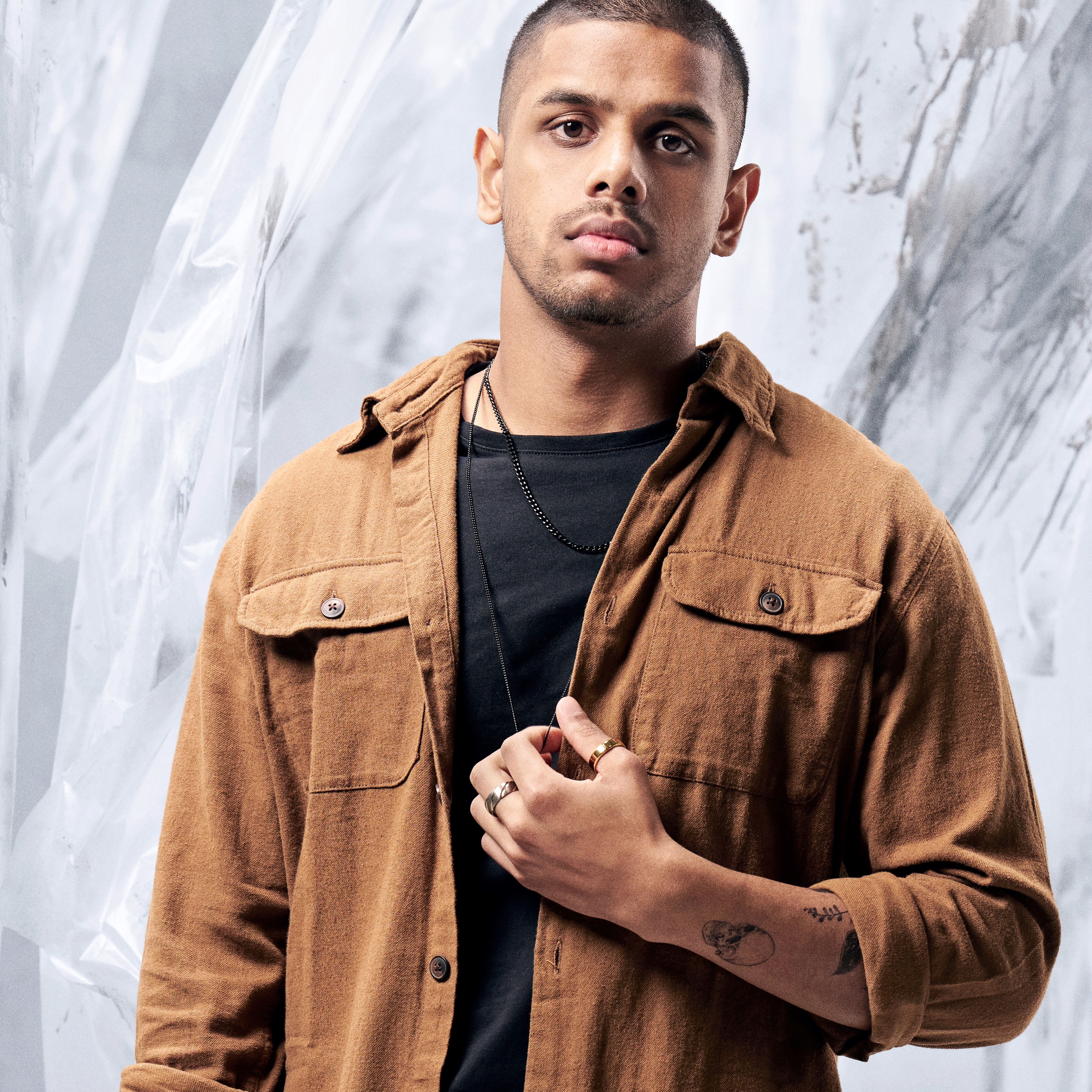 Aesop | 8 mm Silver-Tone Titanium With Gold-Tone Wave Pattern Ring - 5