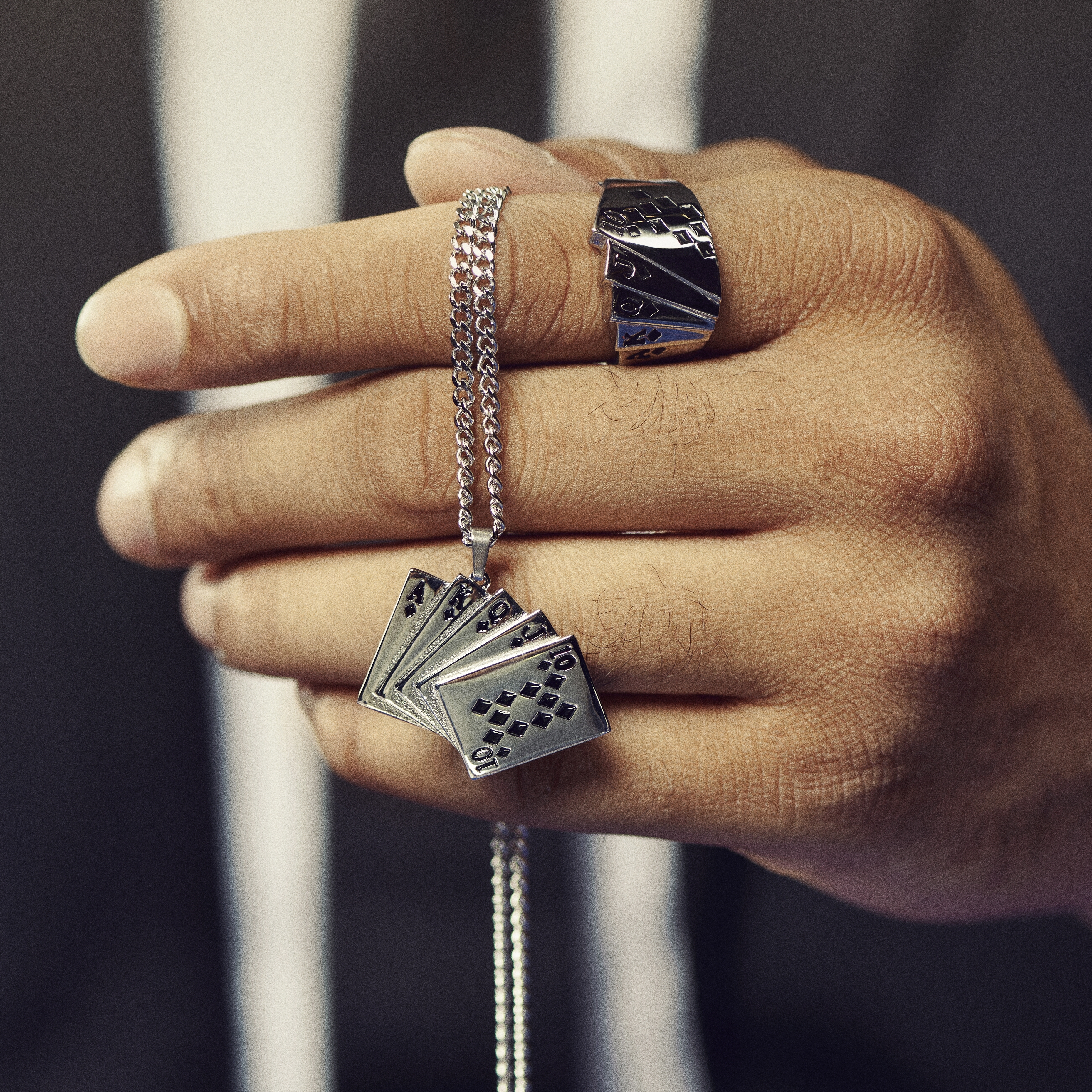 Ace | Colier argintiu cu chintă roială - 4