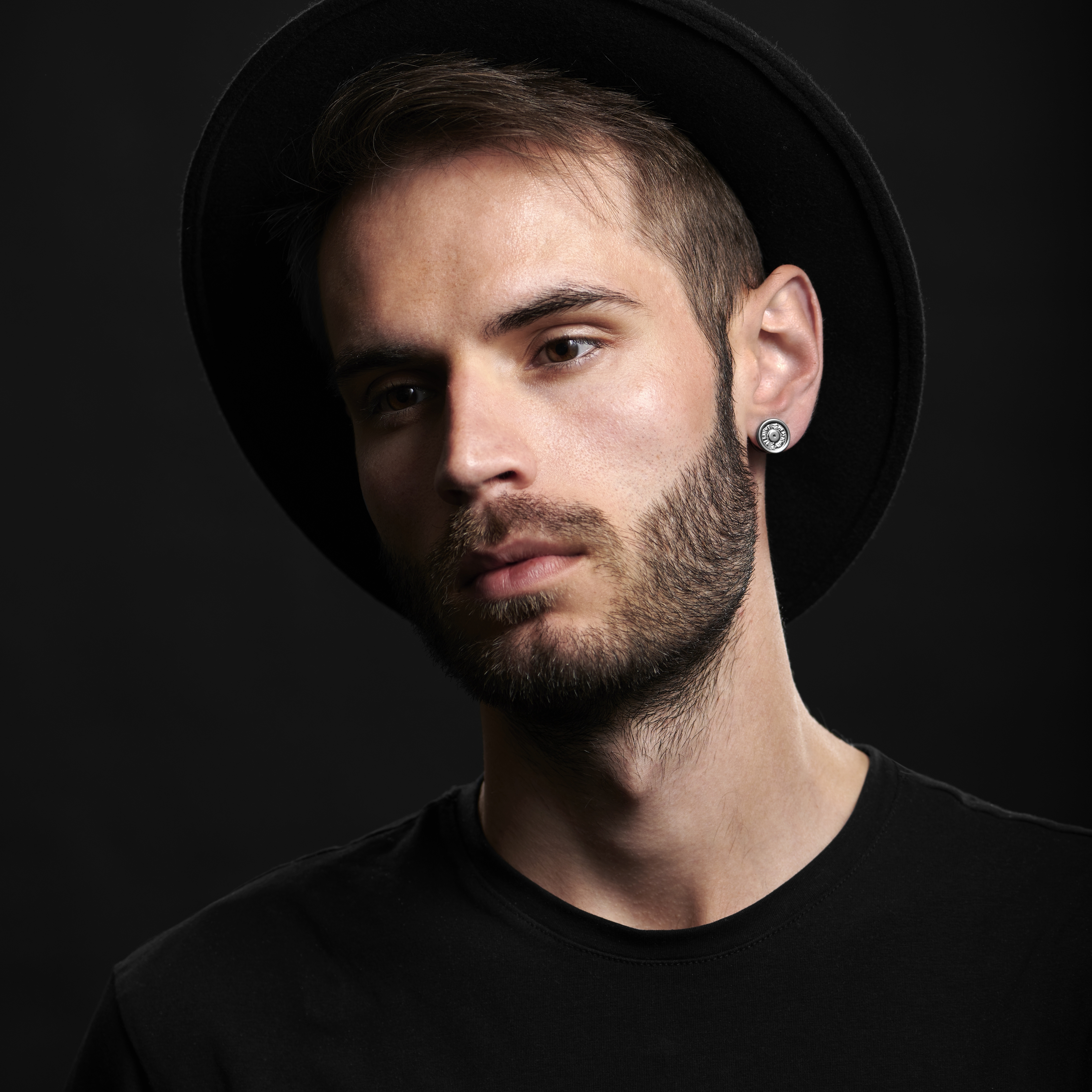 Pendiente de acero con mancuerna - 5