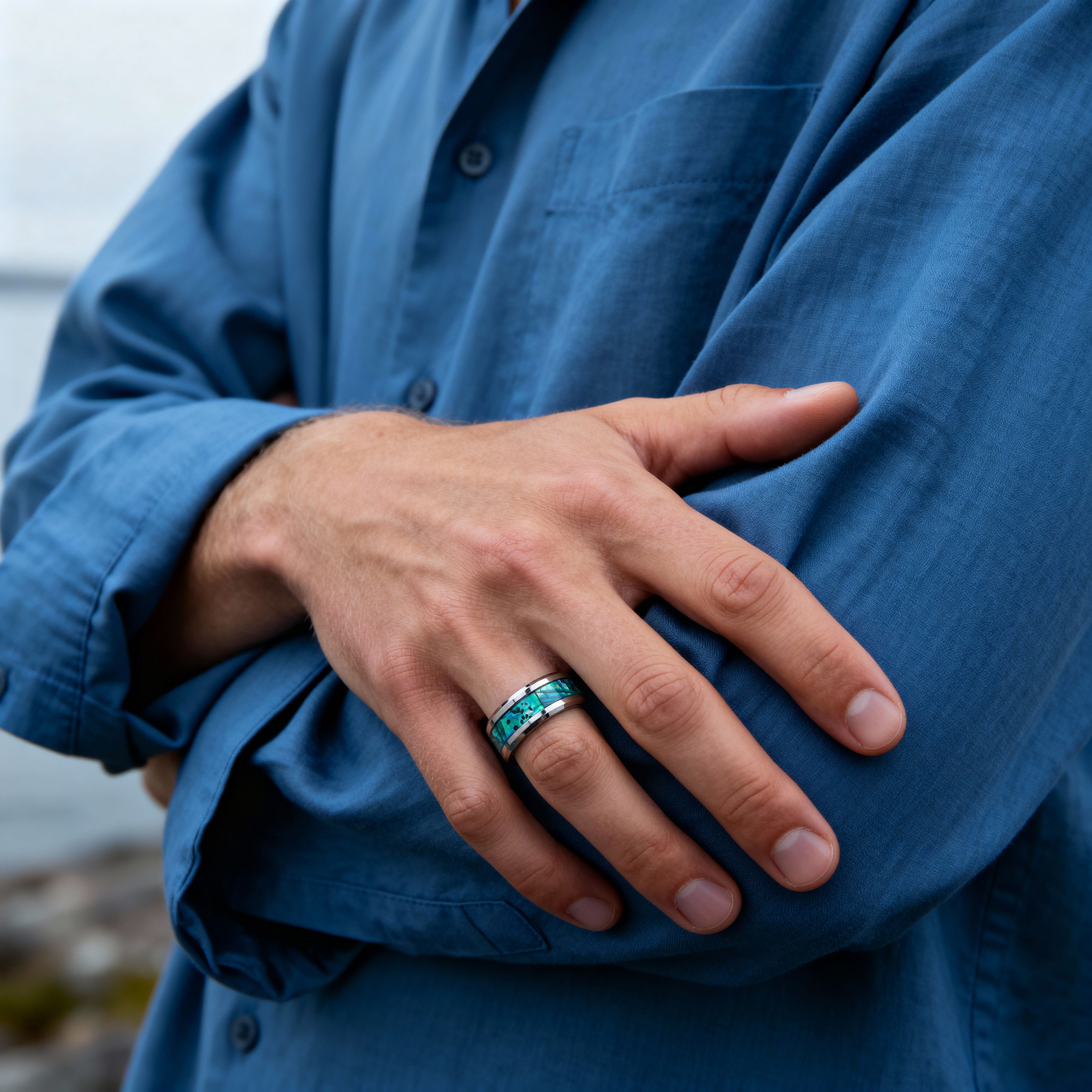 Terra | Bague en carbure de tungstène argenté et nacre 8 mm - 2