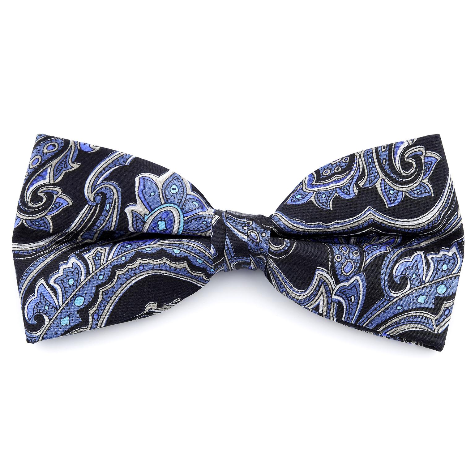 Noeud papillon prénoué en soie bleue à motif baroque Noeud papillon prénoué en soie bleue à motif baroque
