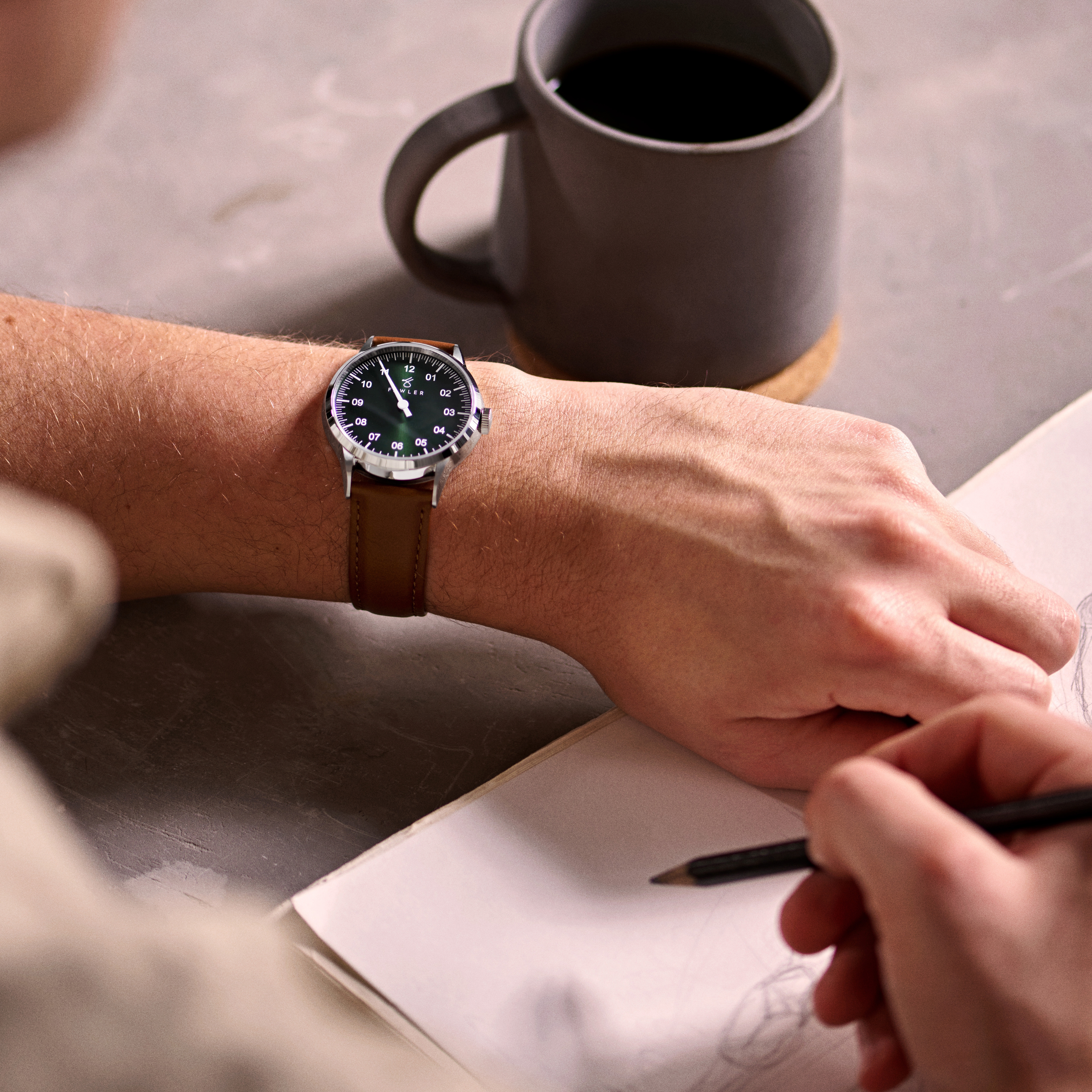 Paz | Green Stainless Steel One-hand Dress Watch - 4