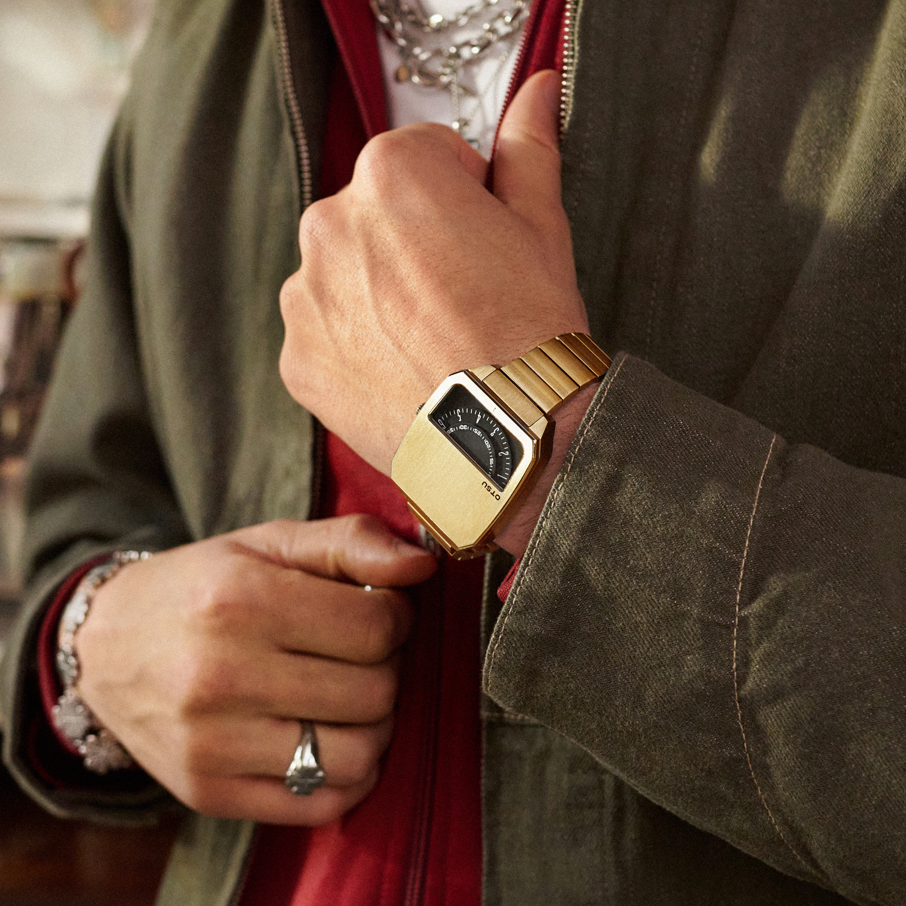 Hoc | Gulltonet Klokke av Rustfritt Stål med Halv Urskive - 3