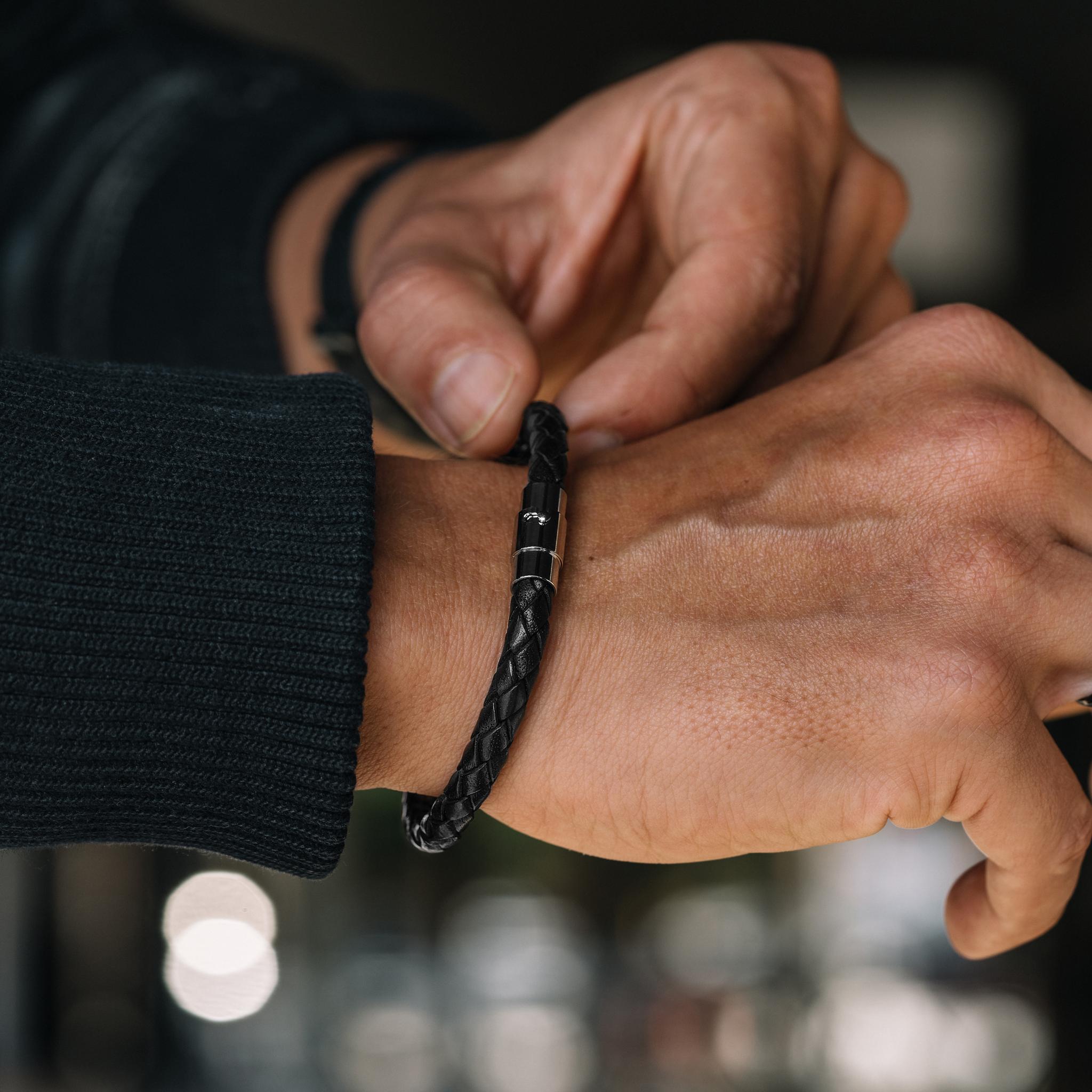Herenarmbanden, leren armband voor mannen met doos Herensieraden voor Herenarmbanden, leren armband voor mannen met doos Herensieraden voor