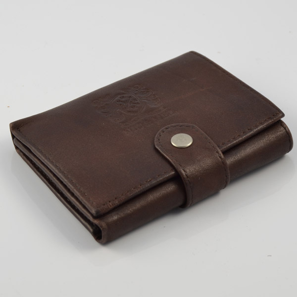 NIC & MEL - Dark Classic Pung - 1